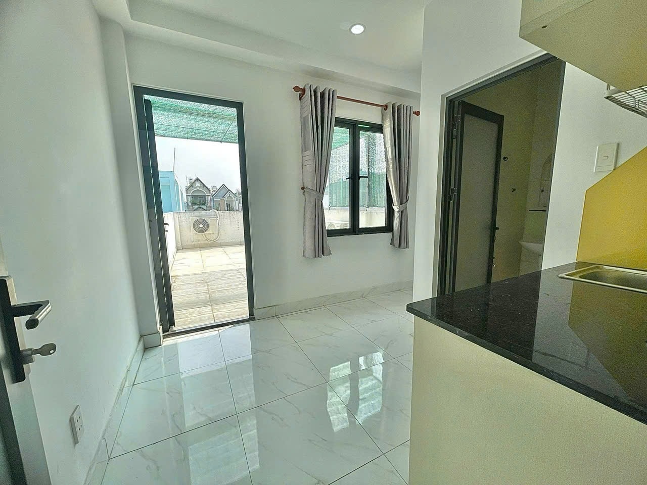 Phòng trọ Lacasa Home Kênh 19/5 - Tân Phú - Phòng (*)