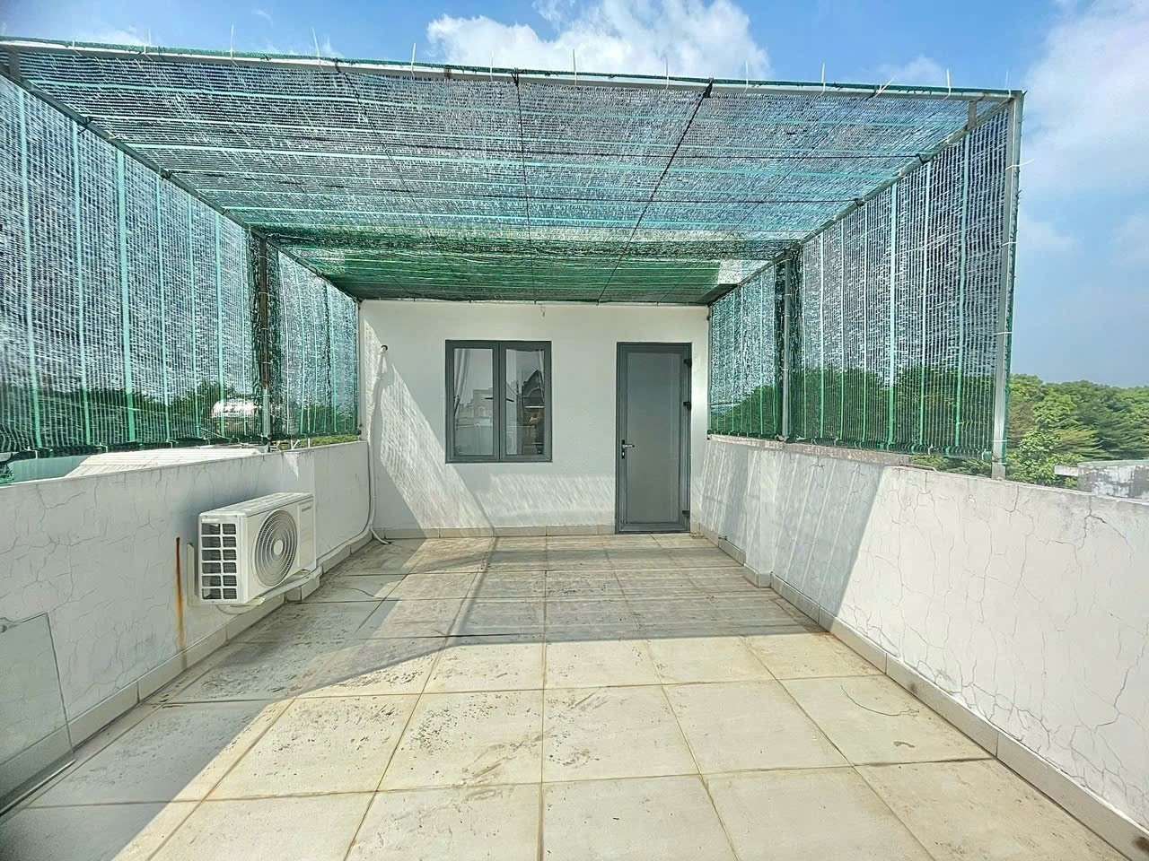 Phòng trọ Studio 15m2 tại Lacasa Home Kênh 19/5 - Tân Phú - Ban công