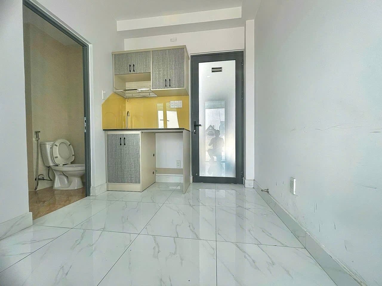 Phòng trọ Lacasa Home Kênh 19/5 - Tân Phú - Phòng (*)