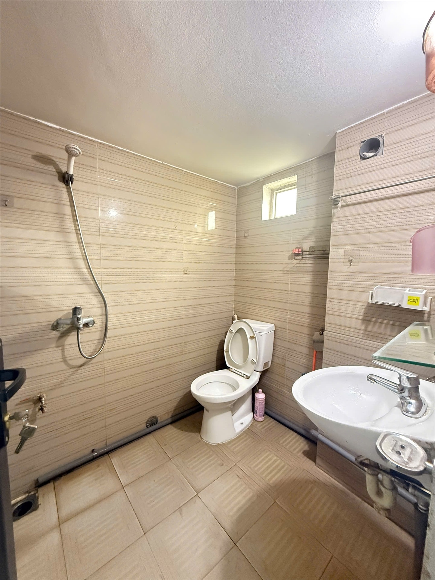 Phòng trọ Studio 25m2 tại TH Apartment Mỹ Đình - Nam Từ Liêm - Phòng tắm