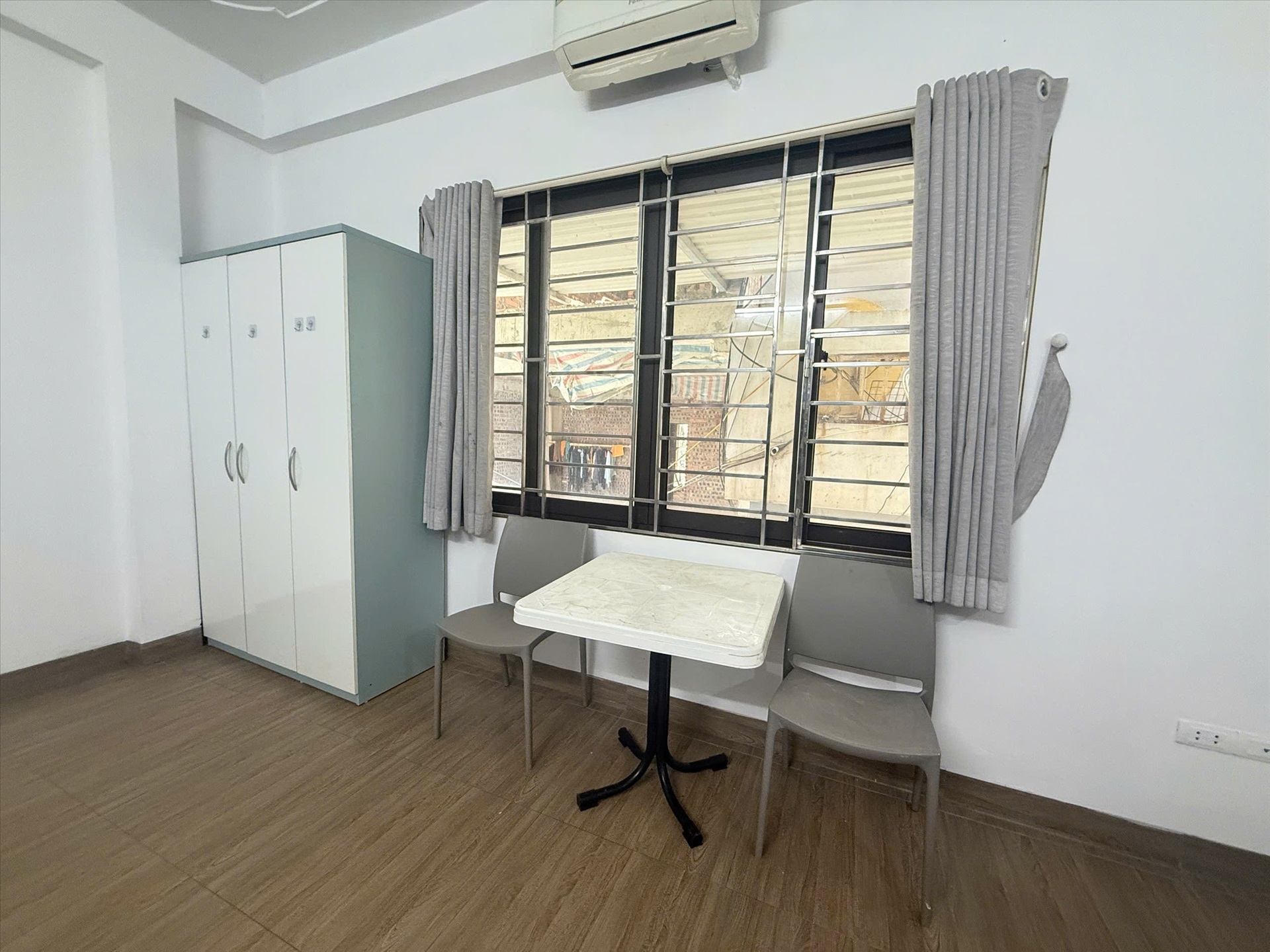 Phòng trọ Studio 25m2 tại TH Apartment Mỹ Đình - Nam Từ Liêm - Phòng khách