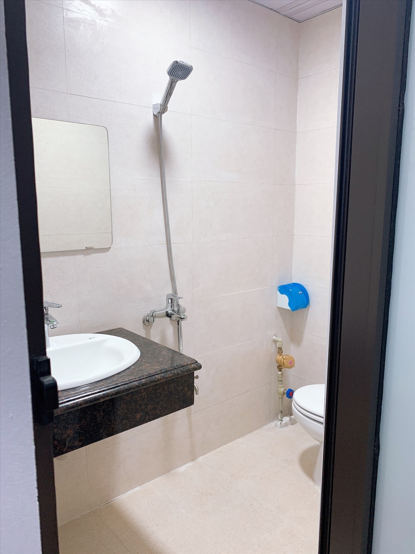Phòng trọ 2 Phòng ngủ 45m2 tại AT Home Nguyễn Ngọc Vũ - Cầu Giấy - Phòng tắm