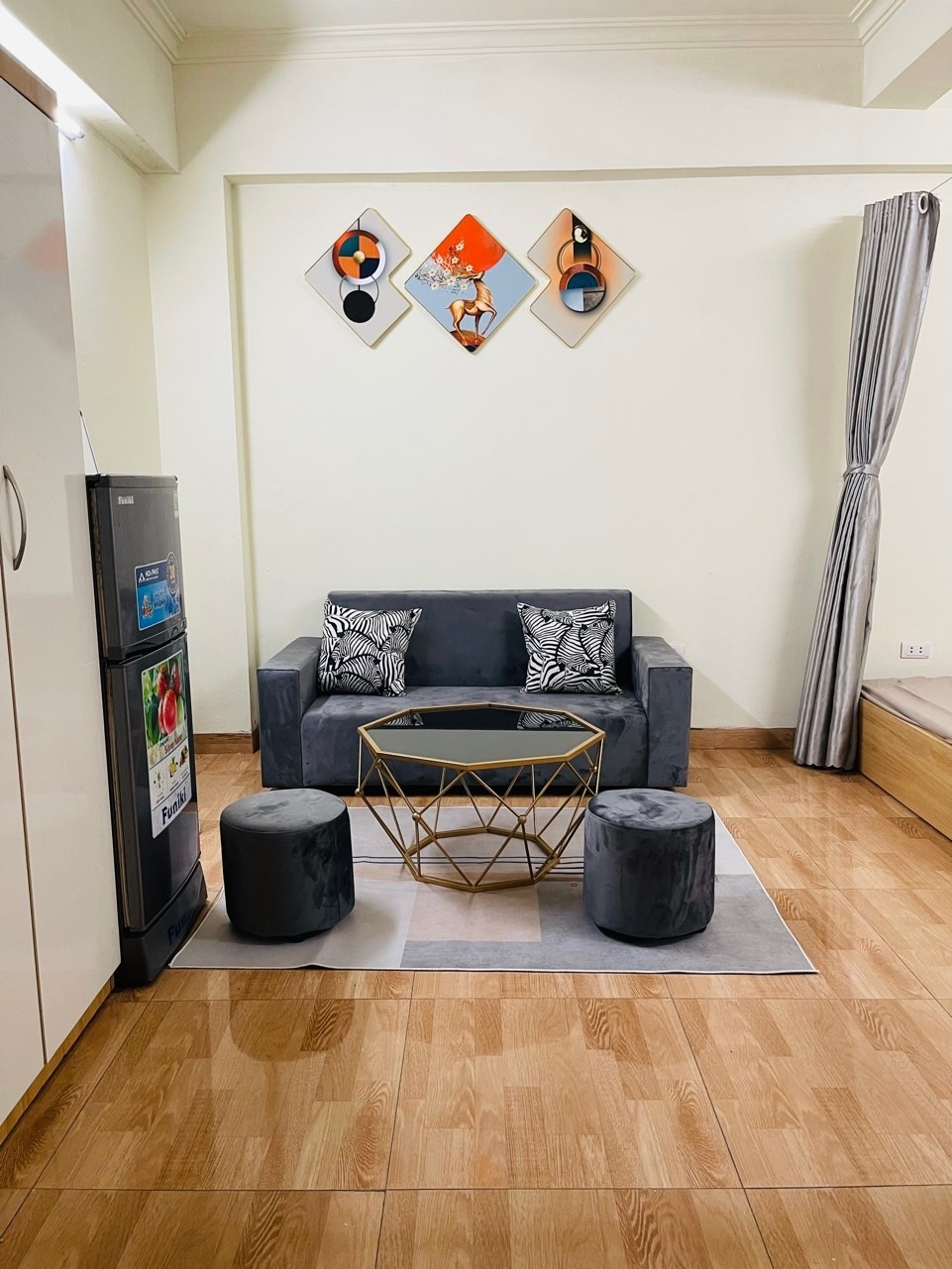 Phòng trọ Studio 30m2 tại BP Home Hoàng Ngân - Cầu Giấy - Phòng khách