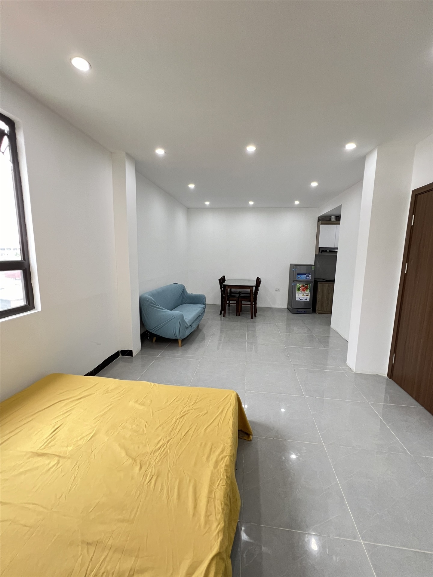Phòng trọ Salahomes Hào Nam - Đống Đa - Phòng (*)