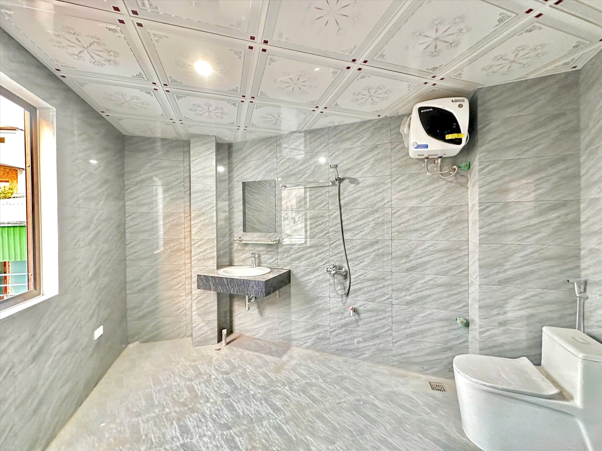 Phòng trọ Studio 30m2 tại Time House 2 Cầu Diễn - Bắc Từ Liêm - Phòng tắm