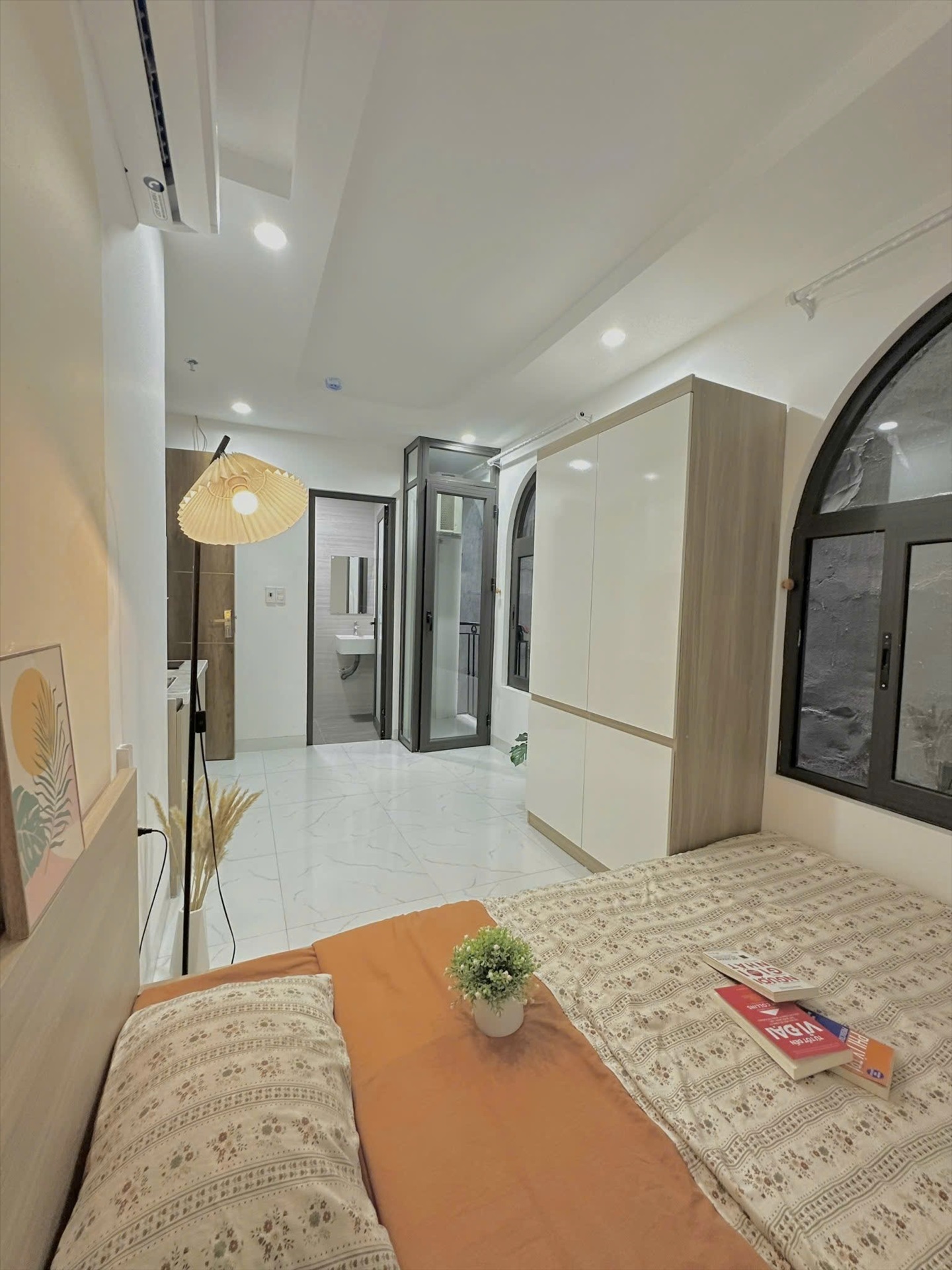 Phòng trọ Studio 25m2 tại NH Housing Hoa Bằng - Cầu Giấy - Phòng khách