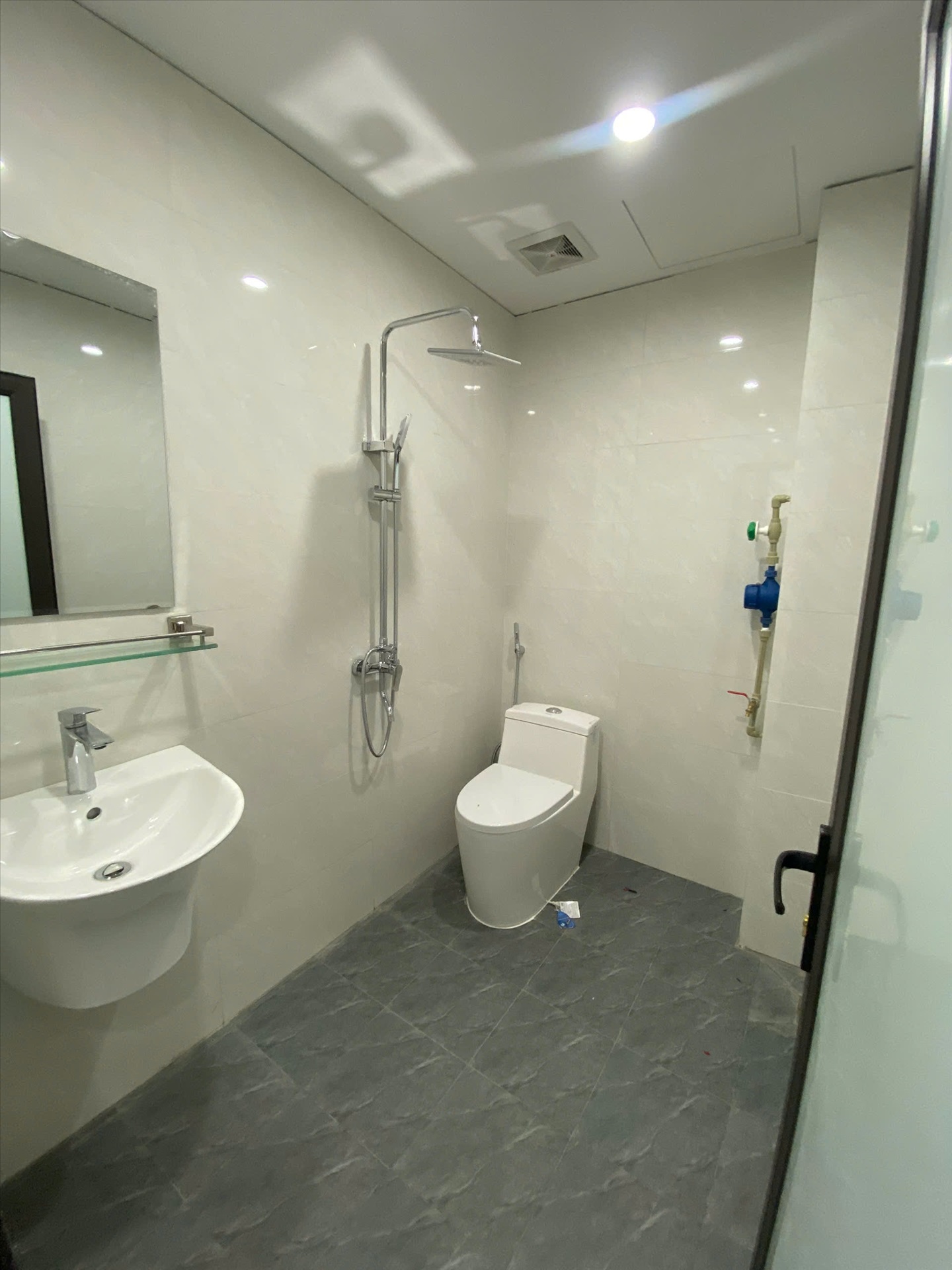 Phòng trọ Duplex 25m2 tại NH Housing Lê Quang Đạo - Nam Từ Liêm - Phòng tắm