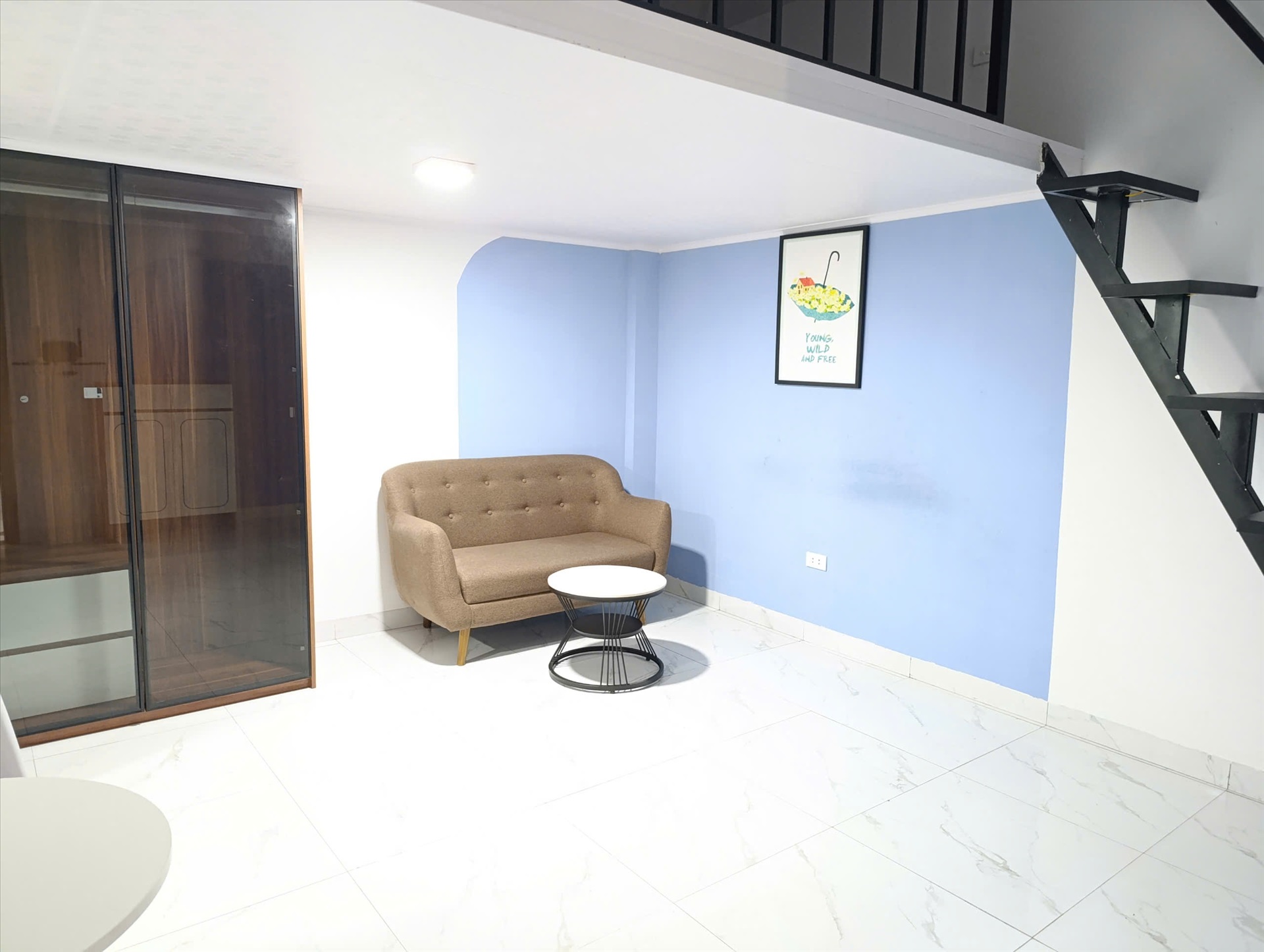 Phòng trọ Duplex 25m2 tại KH House Cầu Diễn - Bắc Từ Liêm - Phòng khách