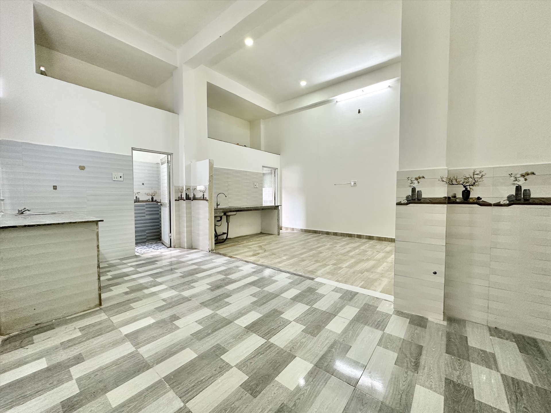 Phòng trọ Lacasa Home Bến Lội - Bình Tân - Phòng (*)