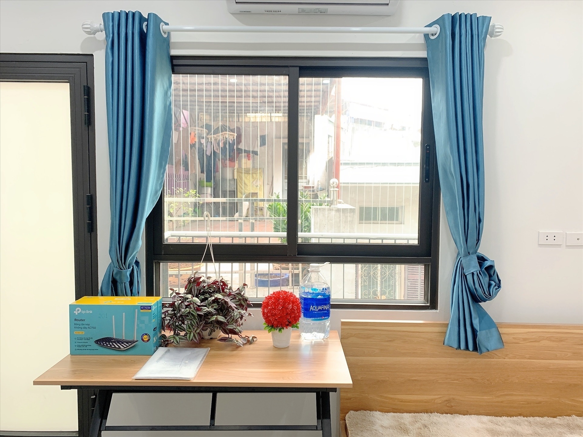 Phòng trọ Studio 30m2 tại AT Home Giảng Võ - Ba Đình - Góc làm việc