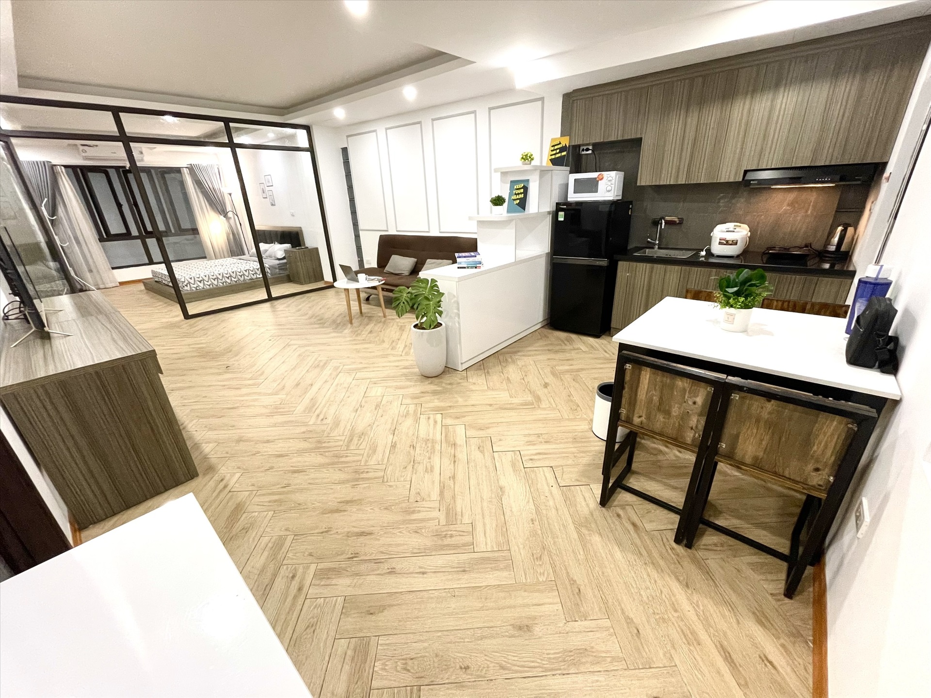Phòng trọ 1 Phòng ngủ 55m2 tại Airstay Yên Hoa - Tây Hồ - Phòng khách
