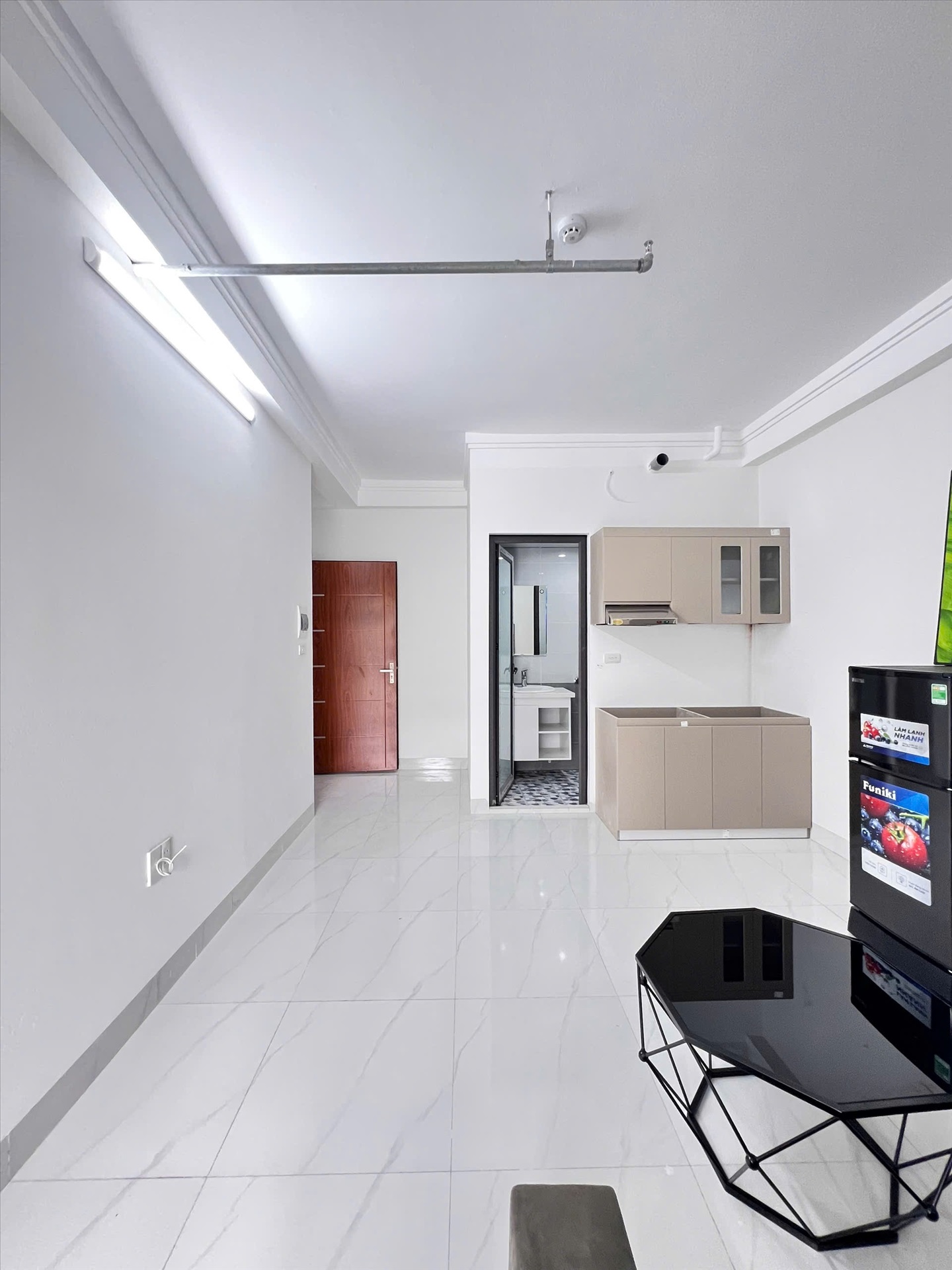 Phòng trọ 1 Phòng ngủ 30m2 tại QM Housing Lê Quang Đạo - Nam Từ Liêm - Phòng khách