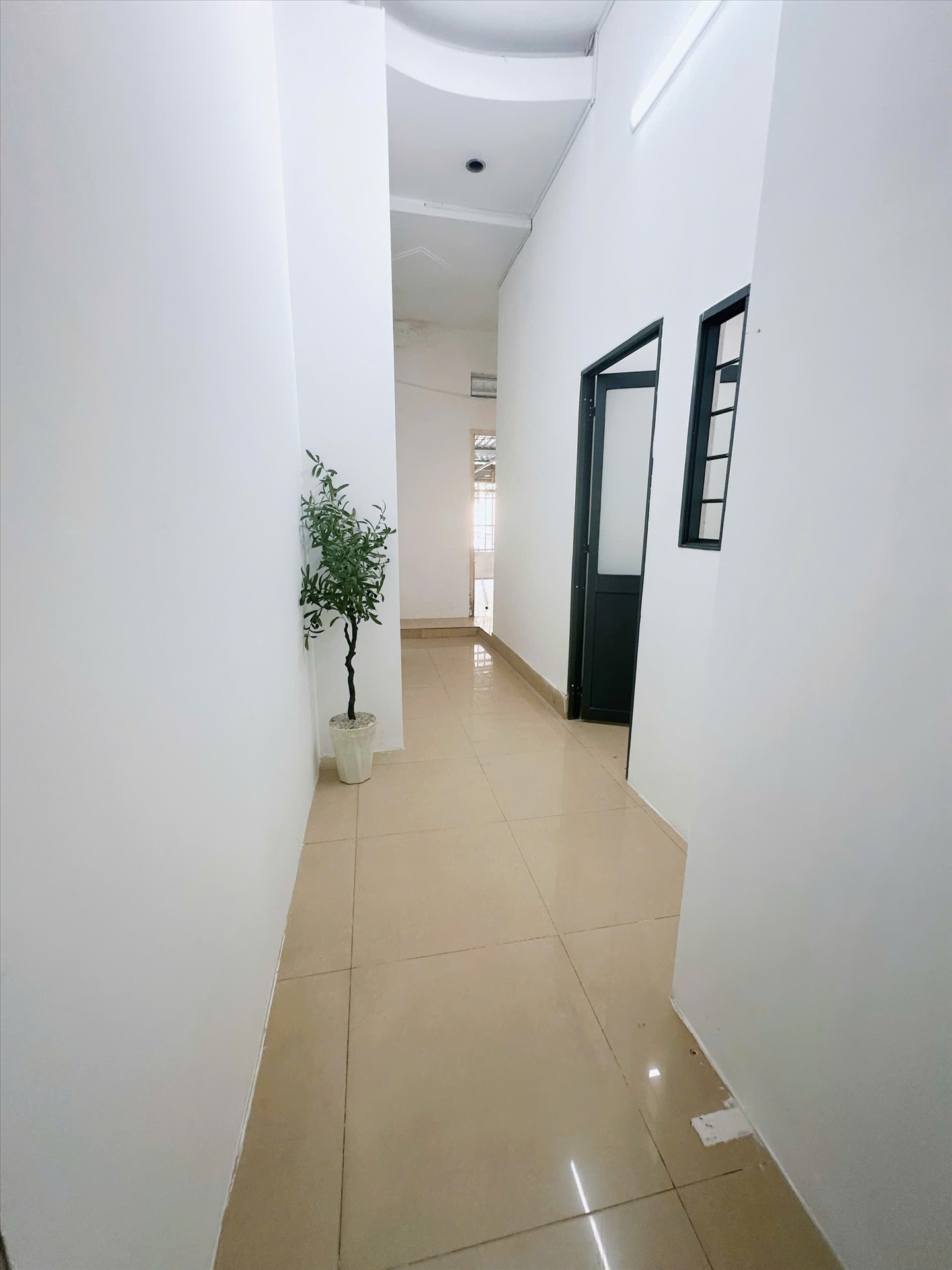 Phòng trọ 3 Phòng ngủ 80m2 tại AT House Huỳnh Văn Nghệ - Gò Vấp - Phòng khách