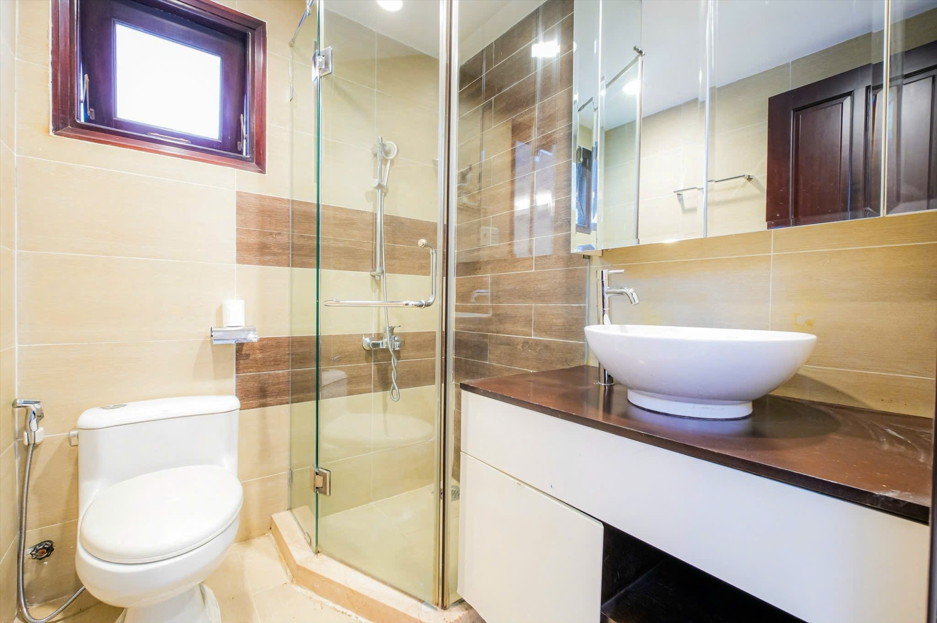 Phòng trọ 2 Phòng ngủ 50m2 tại TT Home Thạch Thị Thanh - Quận 1 - Phòng tắm