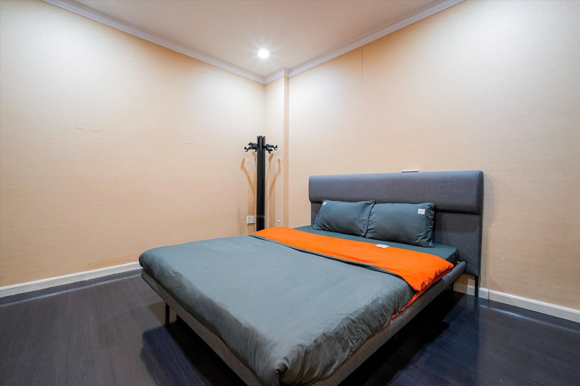 Phòng trọ TT Home Thạch Thị Thanh - Quận 1 - Phòng (*)