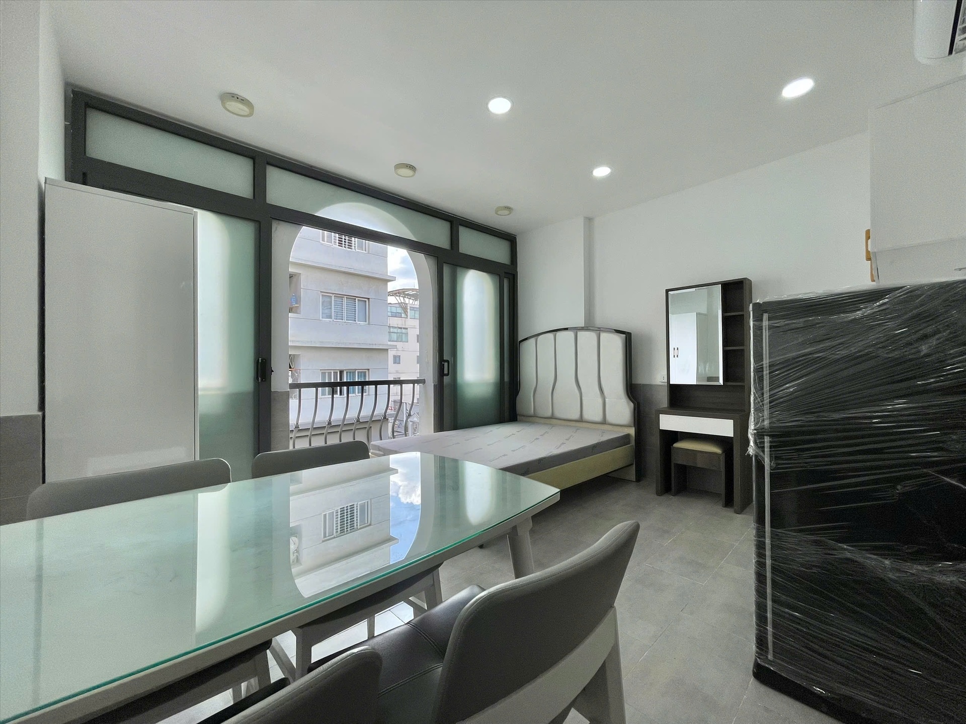 Phòng trọ Studio 25m2 tại Bhome Nguyễn Văn Thương - Bình Thạnh - Phòng ngủ