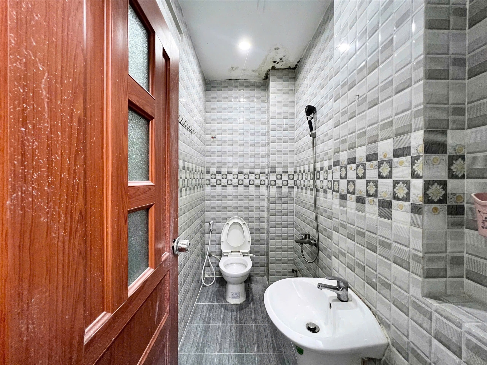 Phòng trọ Studio 25m2 tại Pika House Đường số 59 - Gò Vấp - Phòng tắm