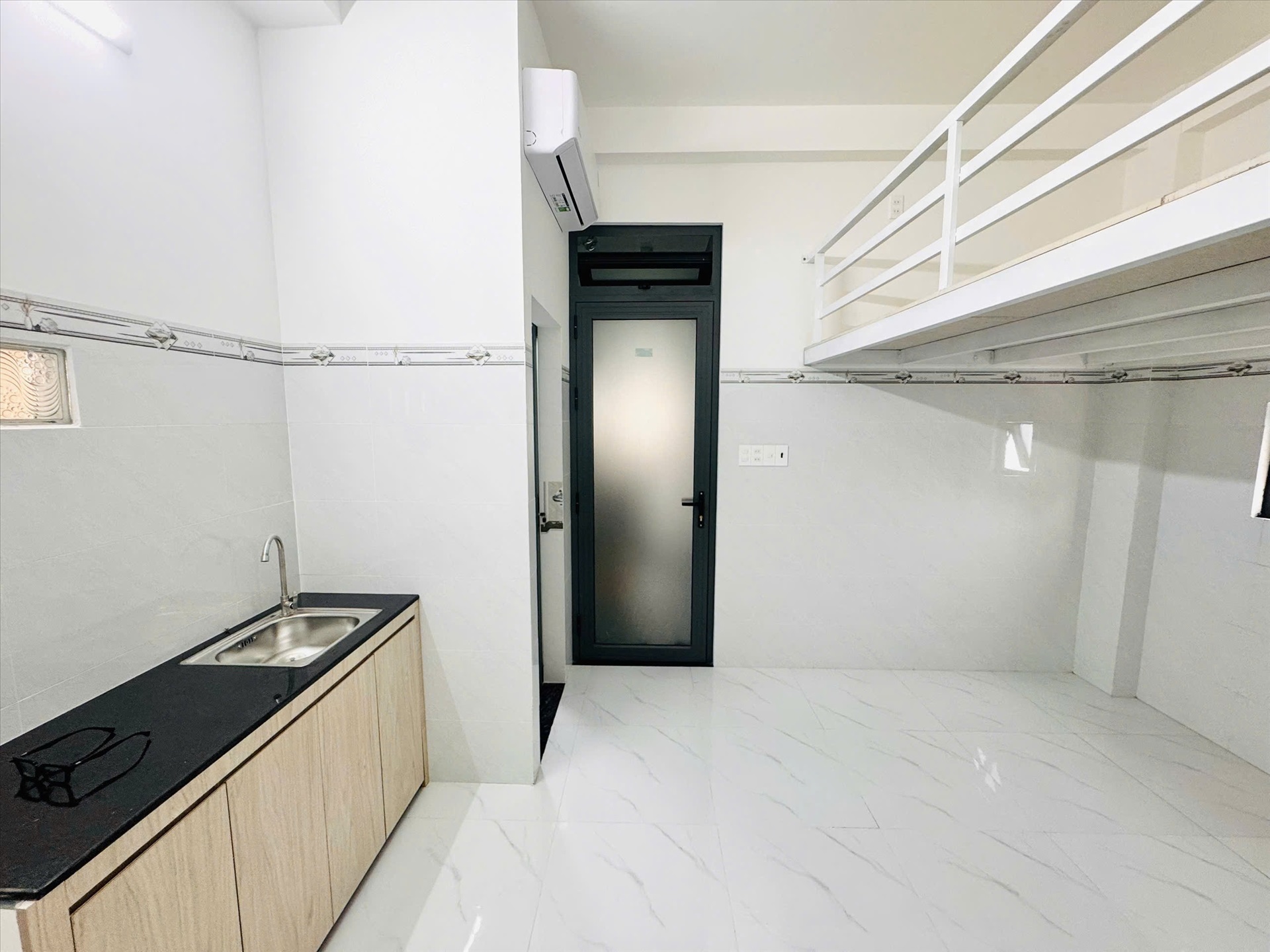 Phòng trọ Duplex 20m2 tại AH Home Nguyễn Văn Công - Gò Vấp - Phòng khách