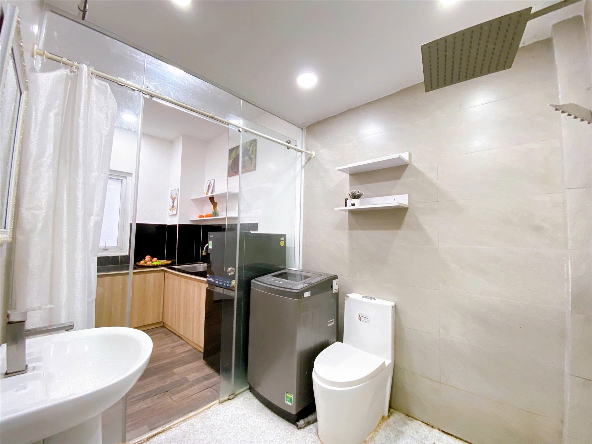 Phòng trọ Duplex 25m2 tại Yolo House Hồ Văn Huê - Phú Nhuận - Phòng tắm