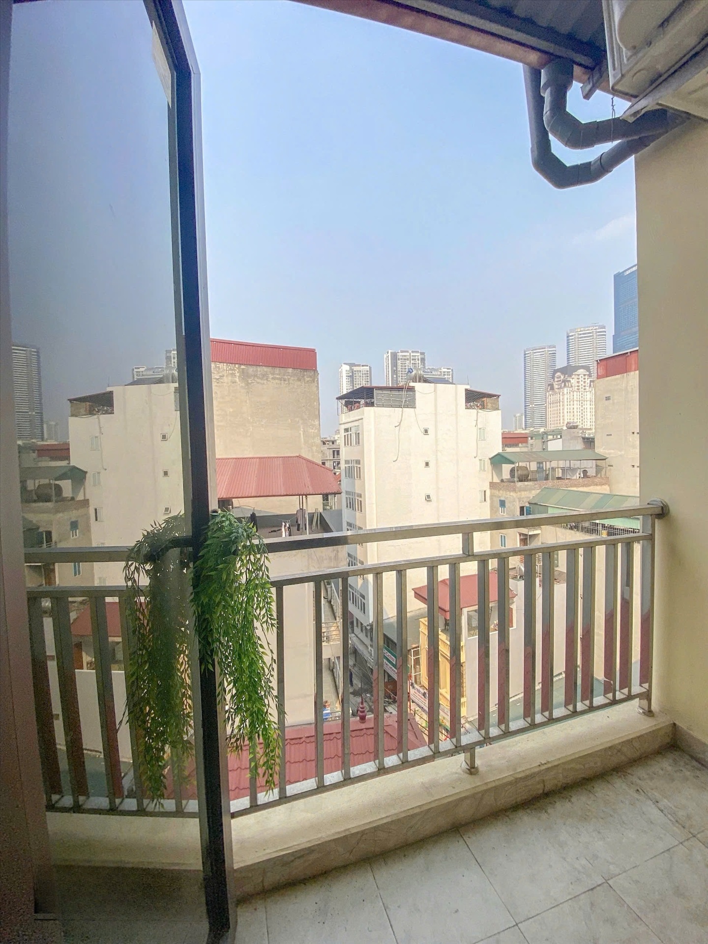 Phòng trọ Studio 28m2 tại RenHouse Đình Thôn - Nam Từ Liêm - Ban công