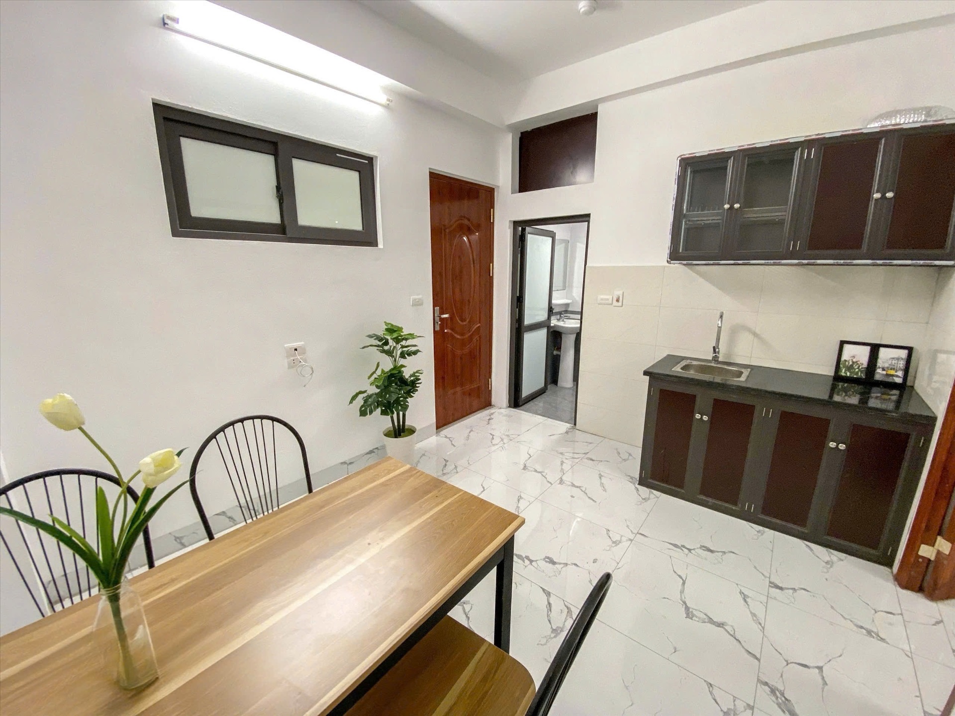 Phòng trọ 1 Phòng ngủ 35m2 tại RenHouse 2 Đại Lộ Thăng Long - Nam Từ Liêm - Phòng khách