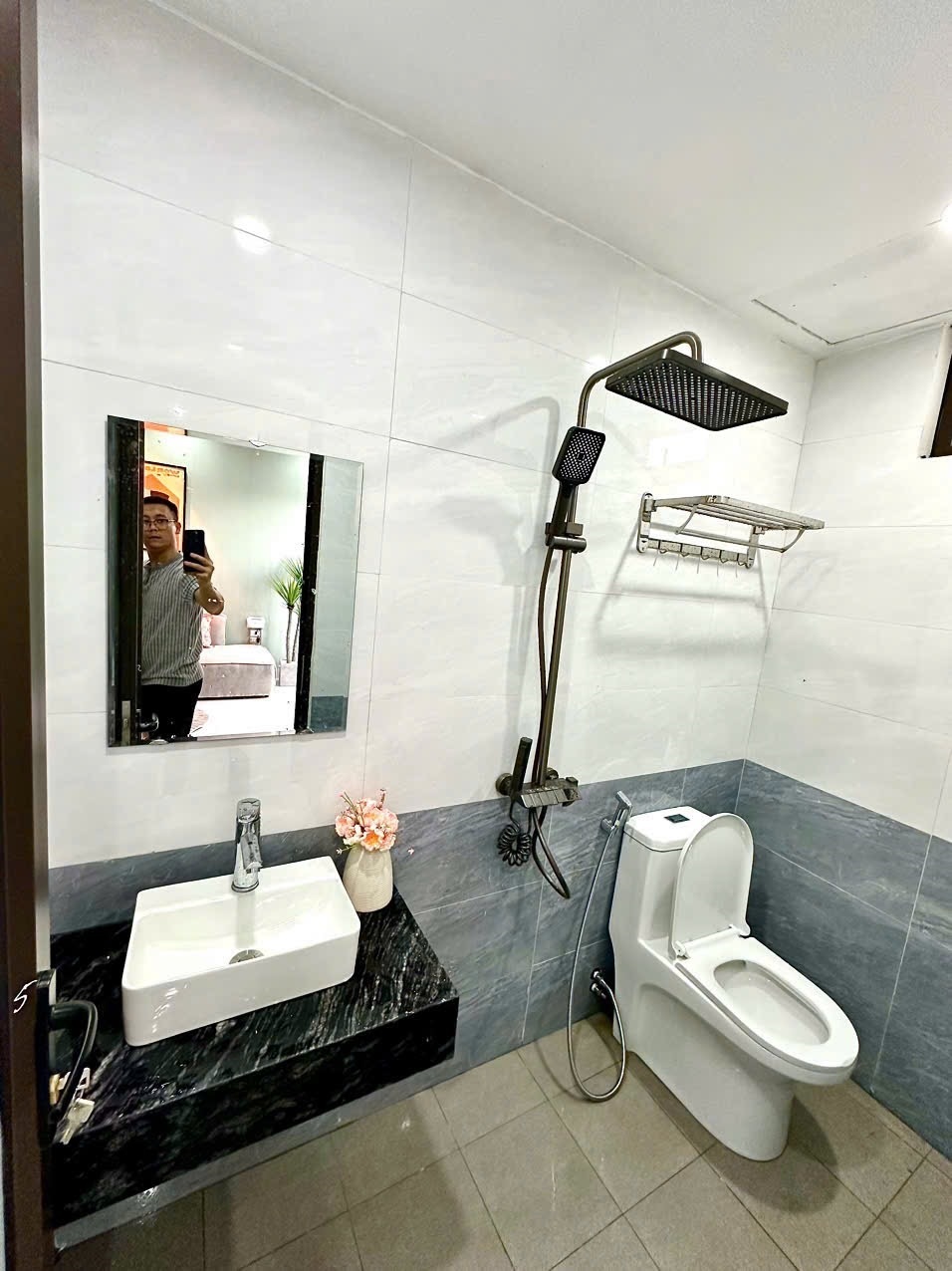 Phòng trọ Studio 35m2 tại Blue Homes Tam Đa - Tây Hồ - Phòng tắm