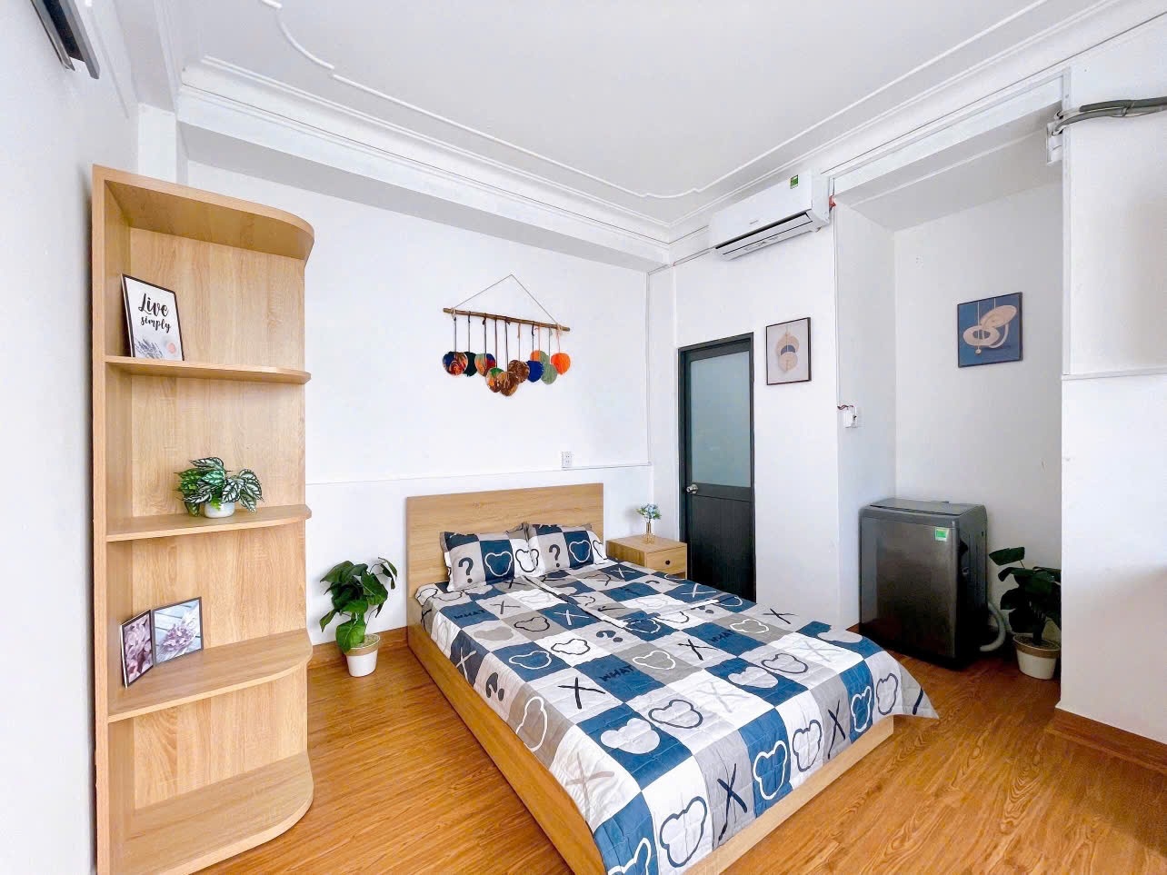Phòng trọ Yolo House Đường A -Tân Phú - Phòng (*)