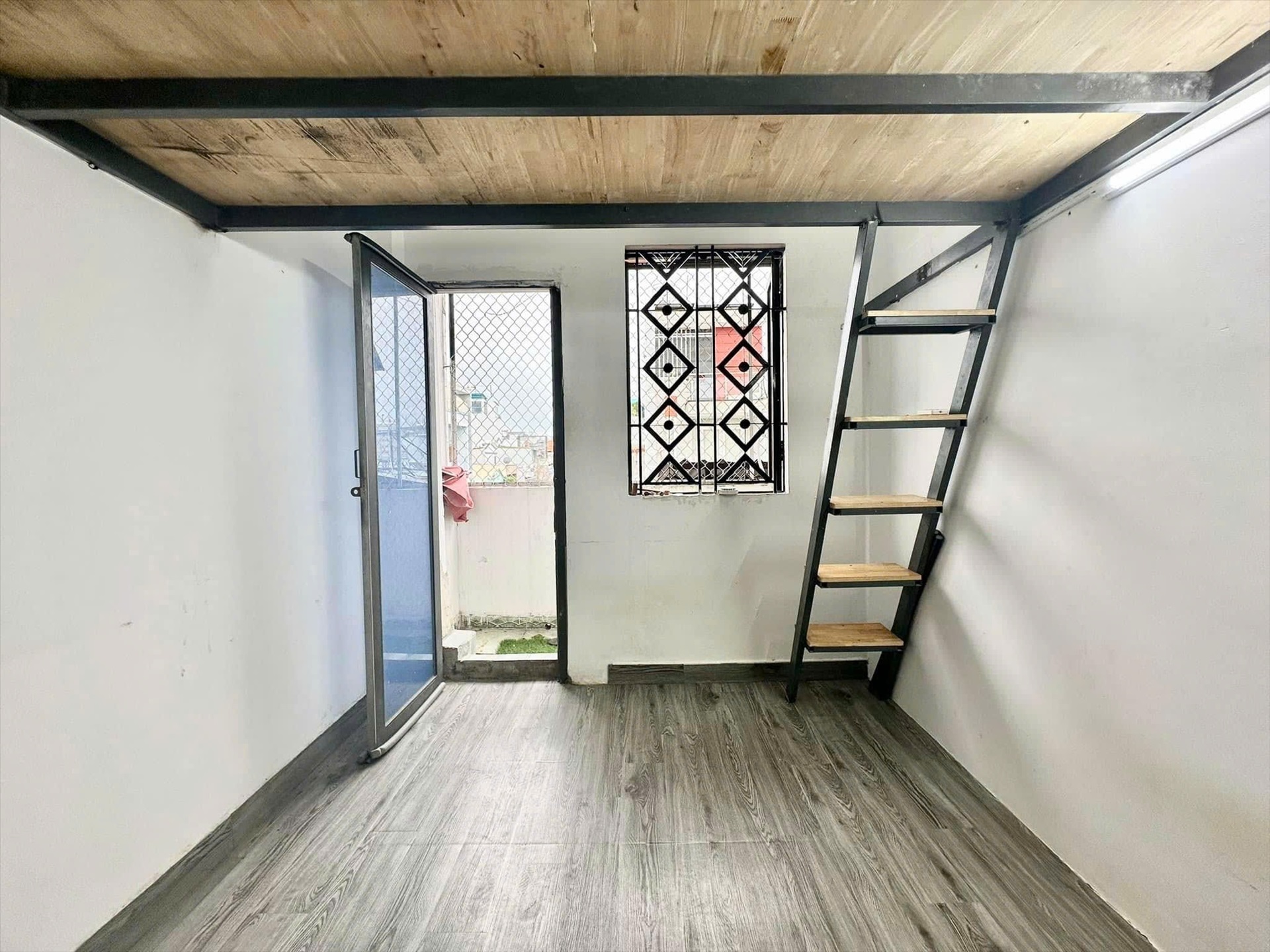 Phòng trọ DT Home Quang Trung - Gò Vấp - Phòng (*)