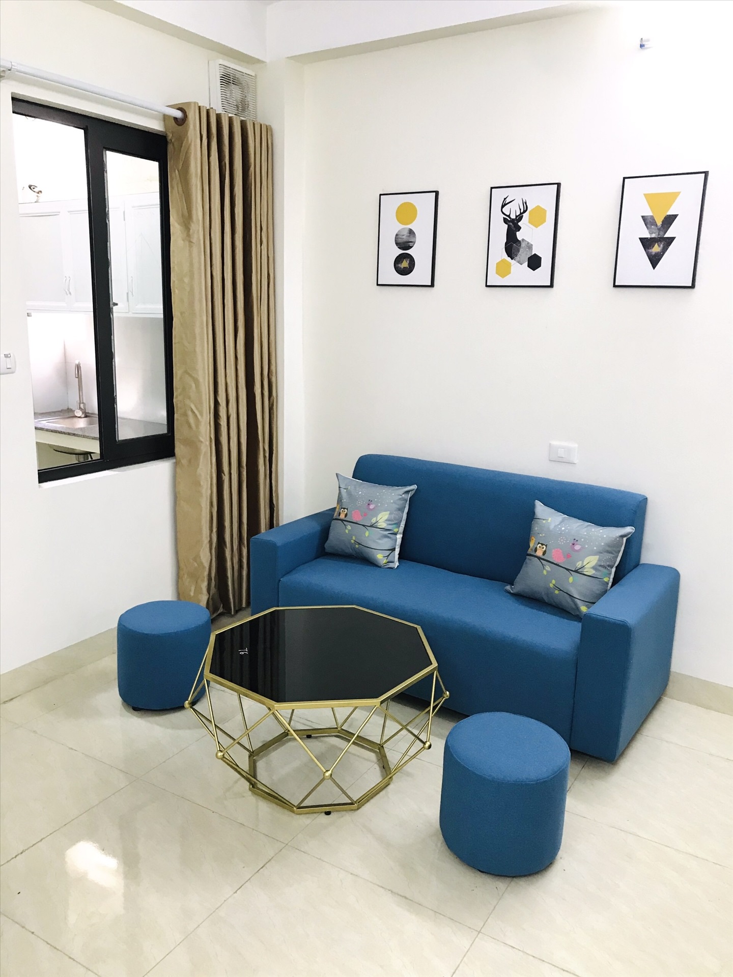 Phòng trọ 1 Phòng ngủ 30m2 tại TT House 1 Dịch Vọng Hậu - Cầu Giấy - Phòng khách