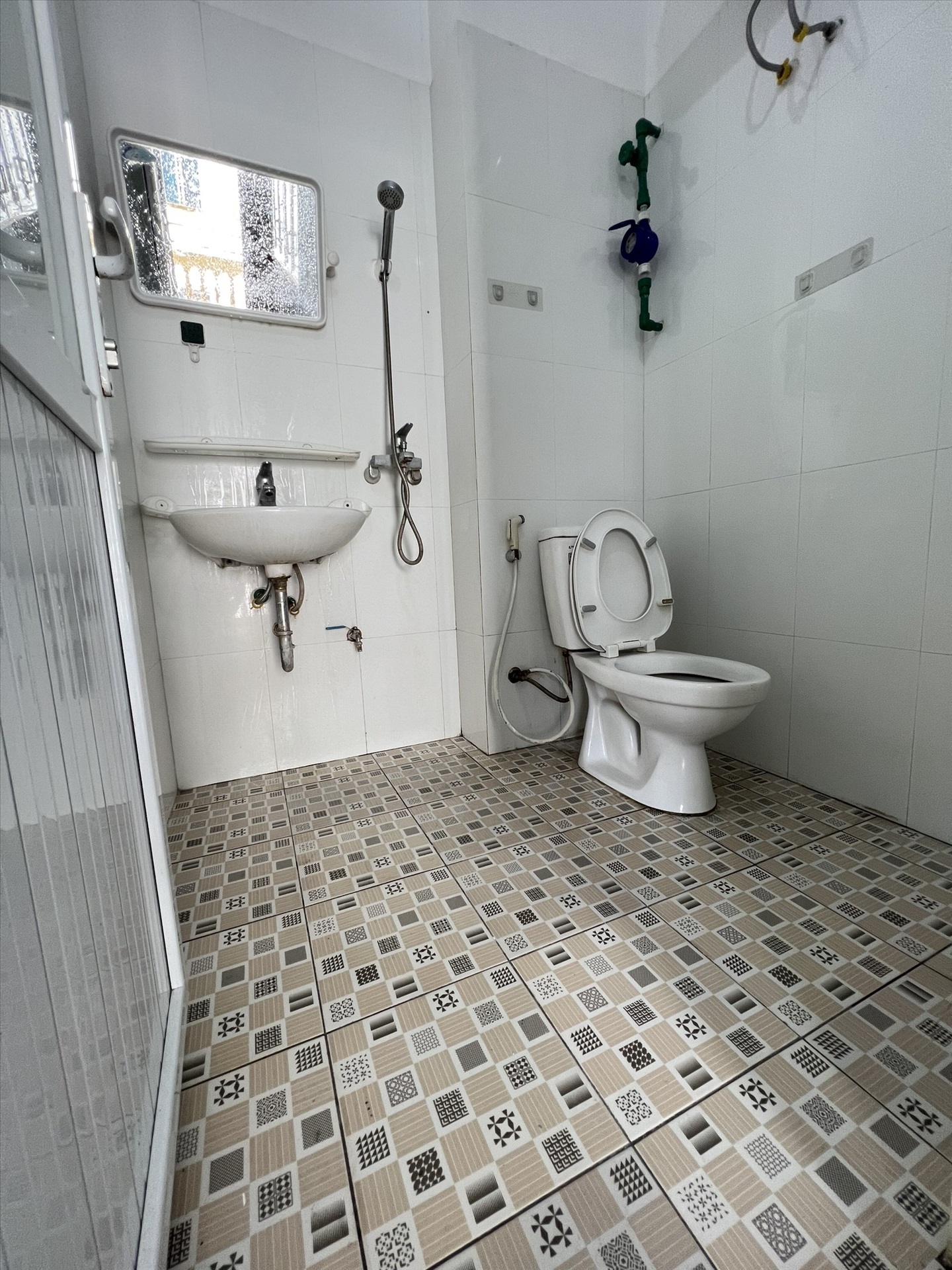 Phòng trọ Studio 32m2 tại TT House 1 Nguyễn Khánh Toàn - Cầu Giấy - Phòng tắm