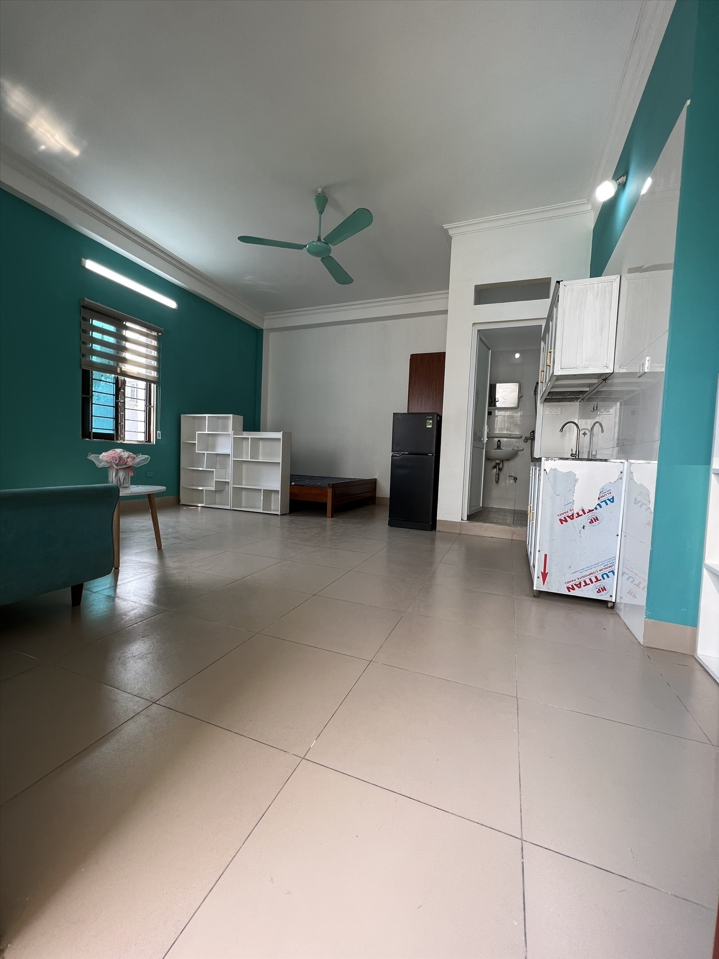 Phòng trọ Studio 32m2 tại TT House 1 Nguyễn Khánh Toàn - Cầu Giấy - Phòng khách