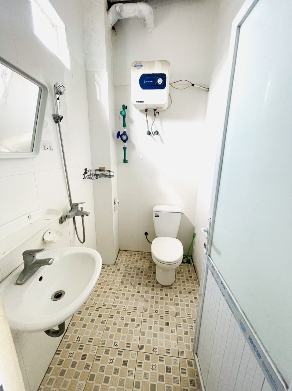 Phòng trọ Studio 20m2 tại TT House 1 Nguyễn Khánh Toàn - Cầu Giấy - Phòng tắm