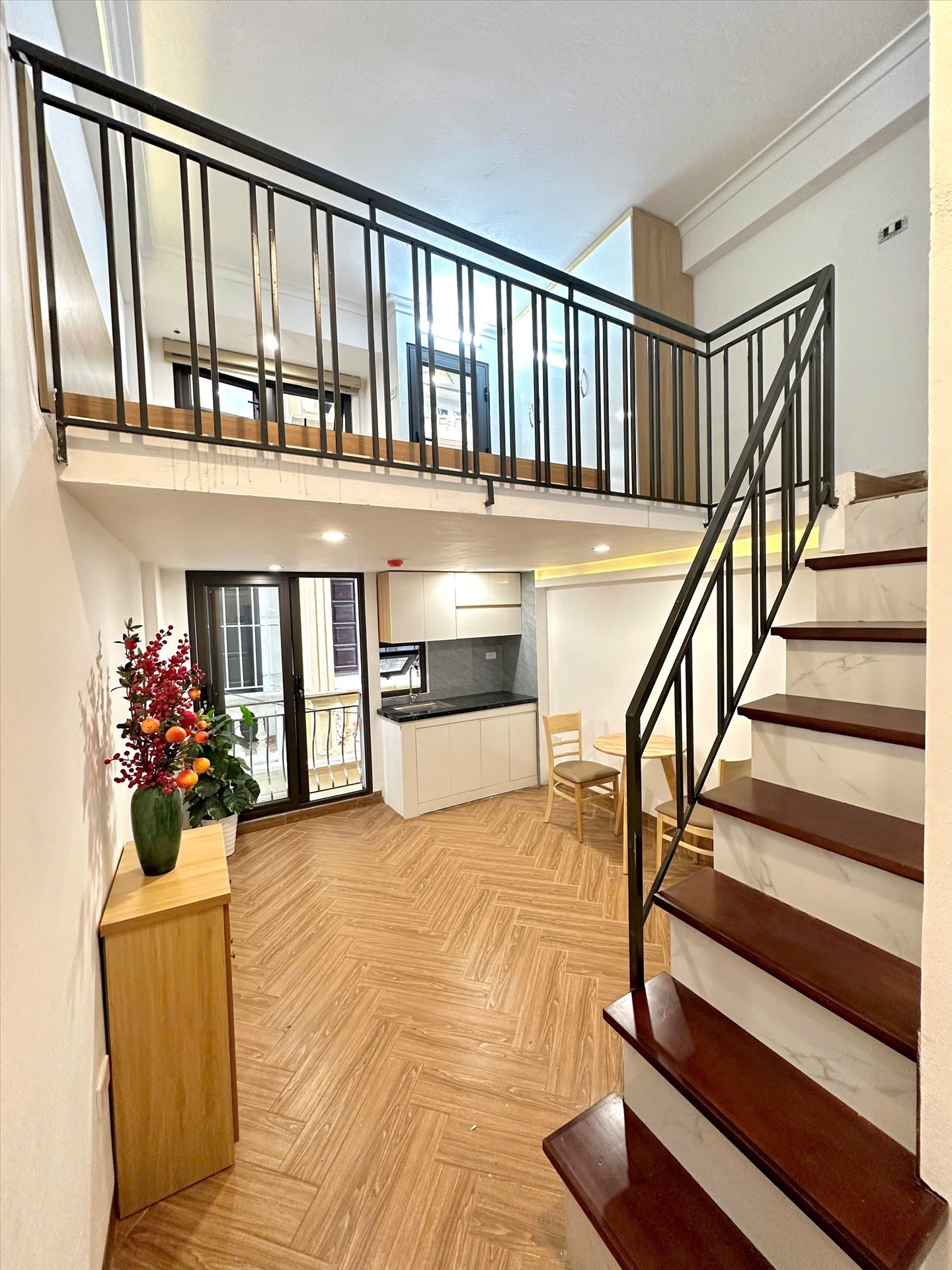 Phòng trọ Duplex 50m2 tại TT House Xuân Thủy - Cầu Giấy - Phòng khách