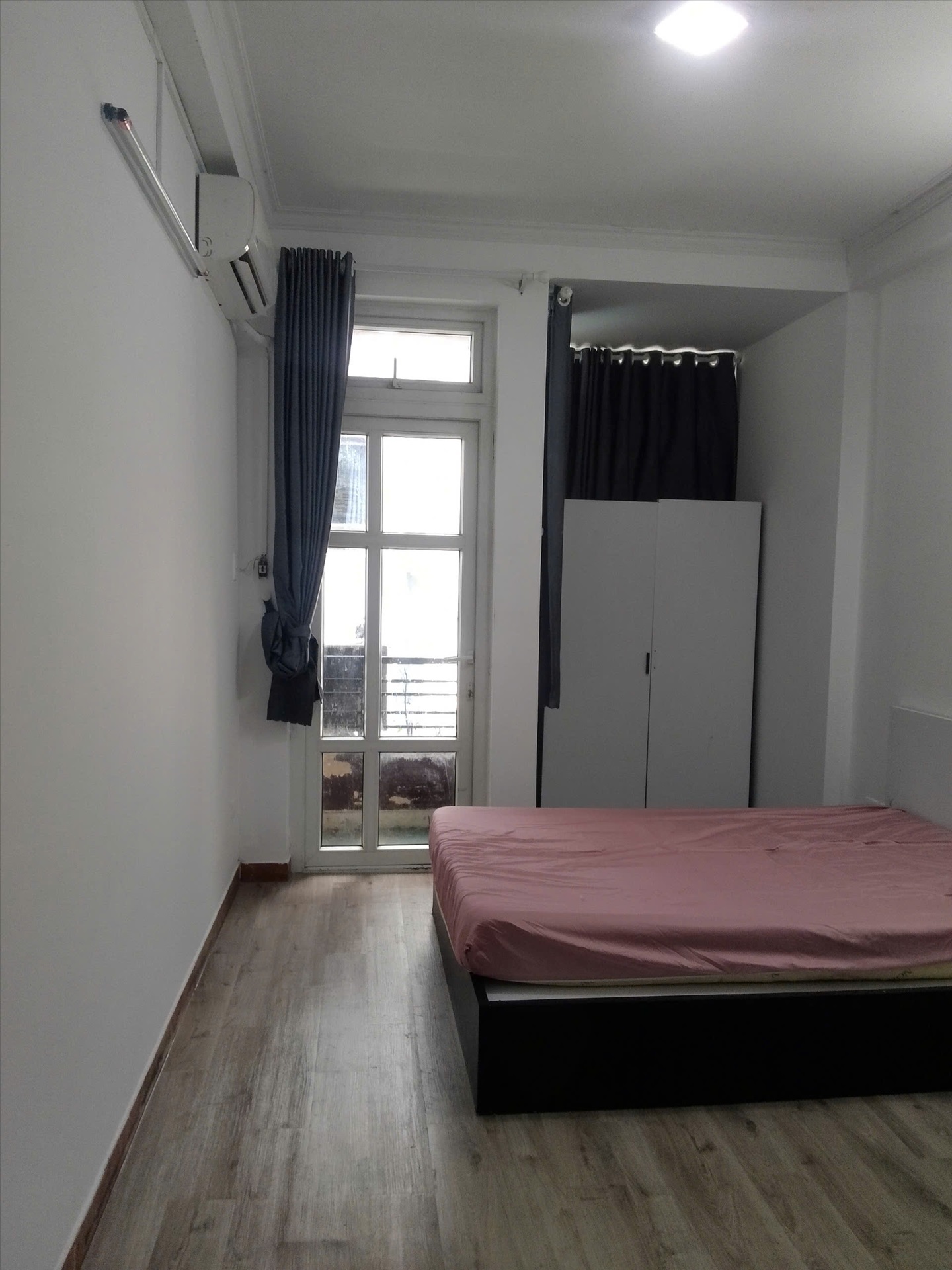 Phòng trọ Studio 25m2 tại NH Apartment Lê Văn Sỹ - Quận 3 - Phòng khách