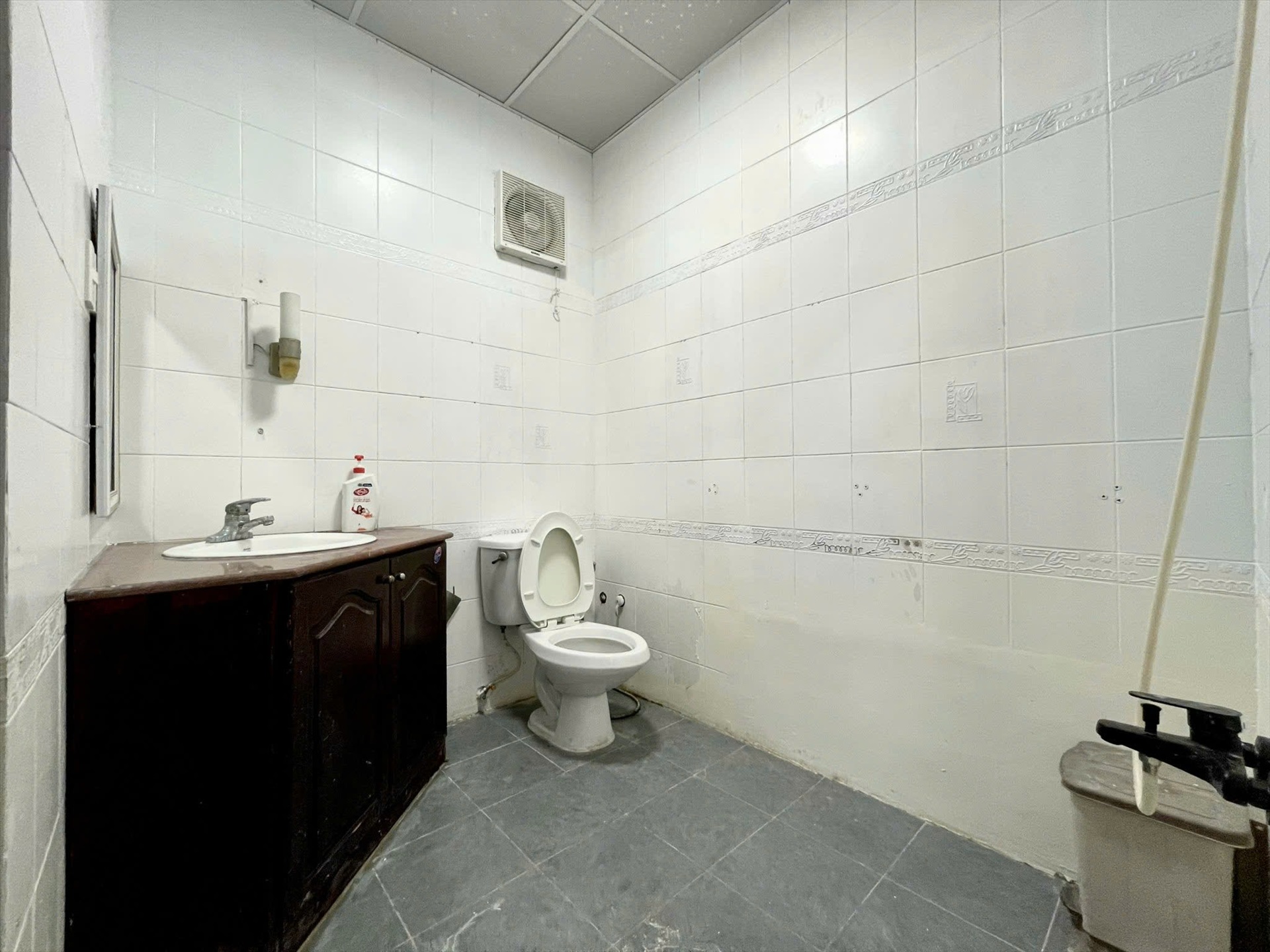 Phòng trọ Studio 25m2 tại DTS Home Cộng Hòa - Tân Bình - Phòng tắm