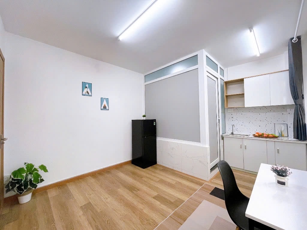 Phòng trọ 1 Phòng ngủ 35m2 tại Central House Nguyễn Công Hoan - Phú Nhuận - Phòng khách