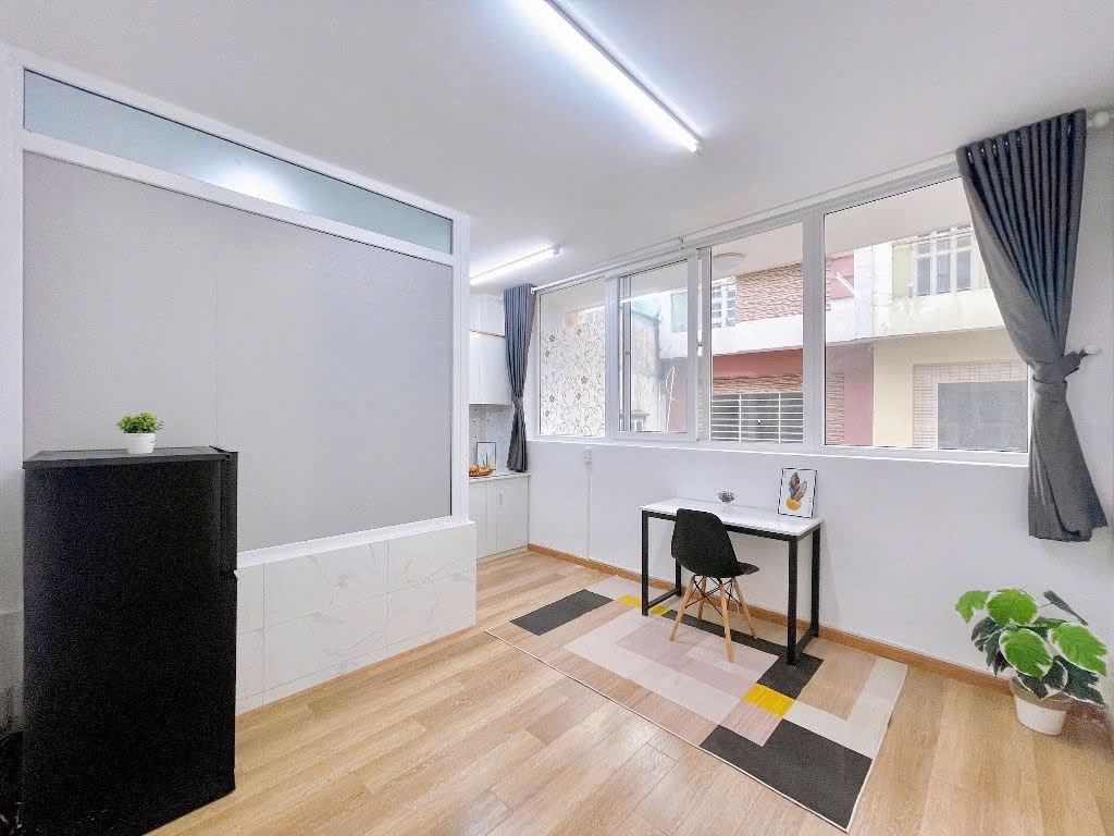 Phòng trọ 1 Phòng ngủ 35m2 tại Central House Nguyễn Công Hoan - Phú Nhuận - Phòng khách