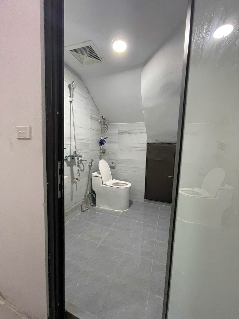 Phòng trọ Duplex 25m2 tại VVH House Mỹ Đình - Nam Từ Liêm - Phòng tắm