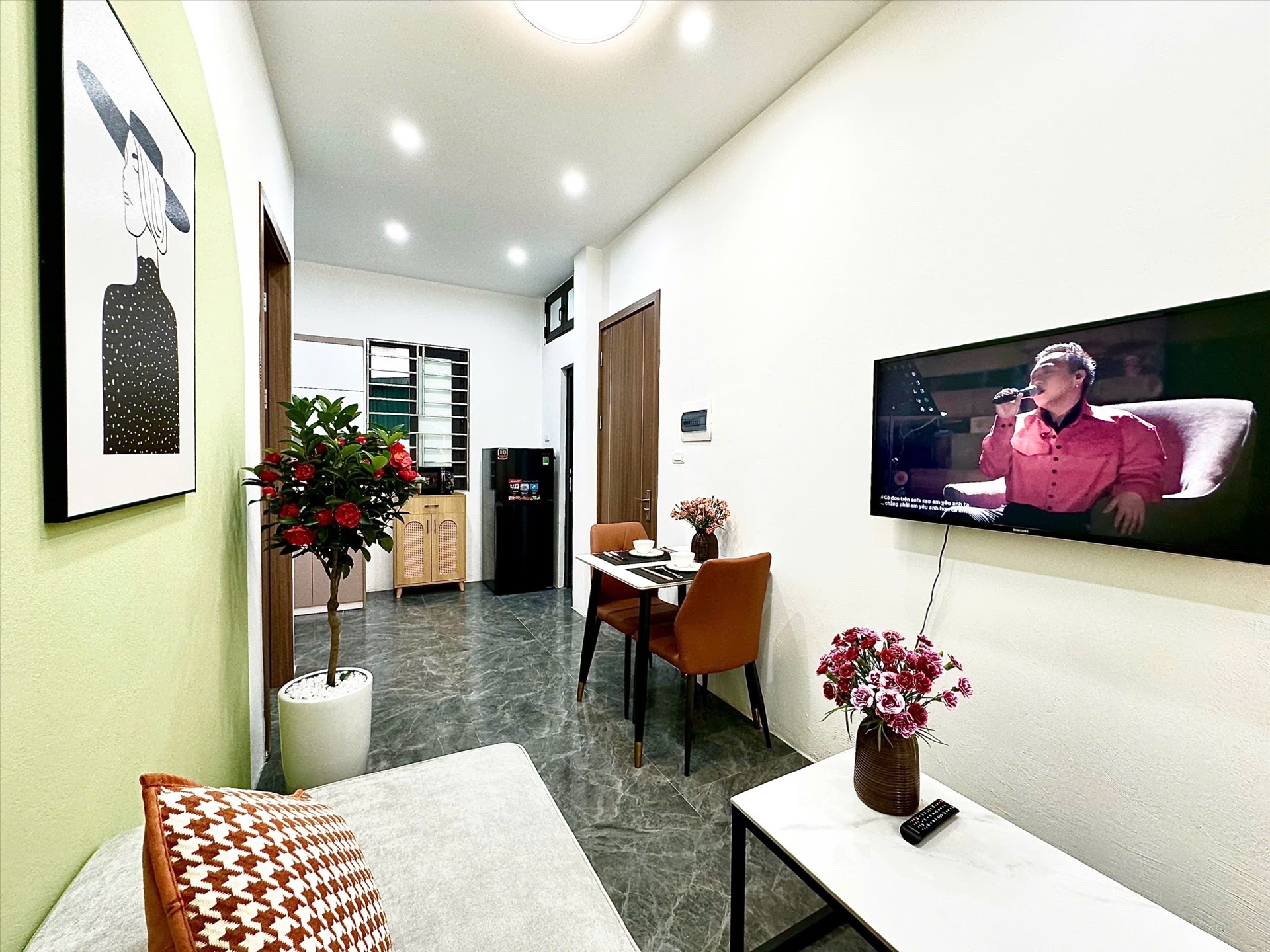 Phòng trọ 1 Phòng ngủ 45m2 tại Blue Homes 2 Đào Tấn - Ba Đình - Phòng khách