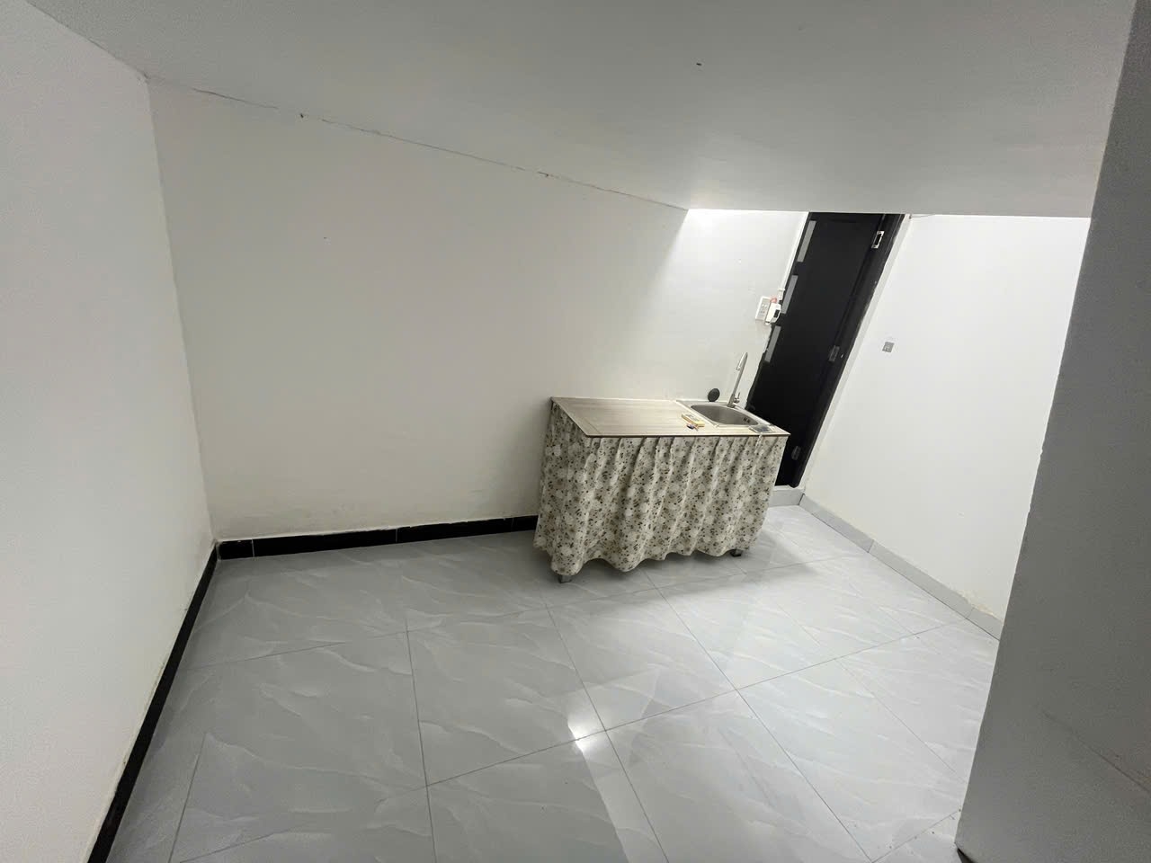 Phòng trọ CT Home Đường 3/2 - Quận 10 - Phòng (*)
