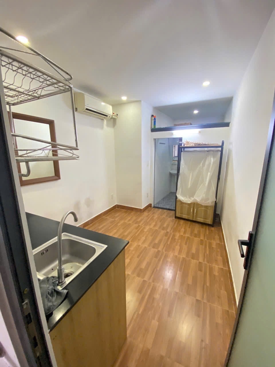 Phòng trọ Studio 25m2 tại NH Home Nguyễn Thượng Hiền - Phú Nhuận - Phòng khách