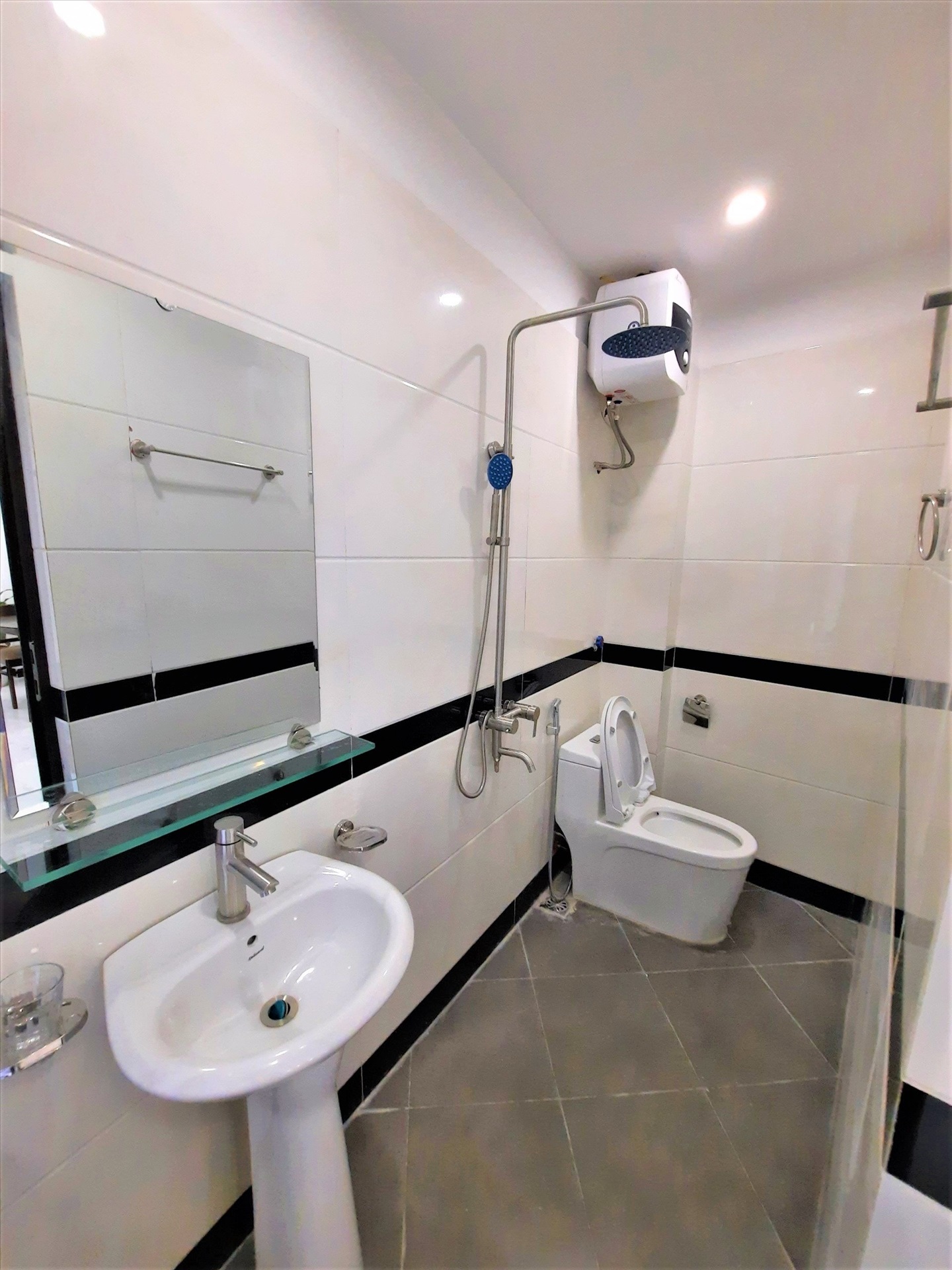 Phòng trọ Studio 35m2 tại Salahomes Tô Vĩnh Diện - Thanh Xuân - Phòng tắm