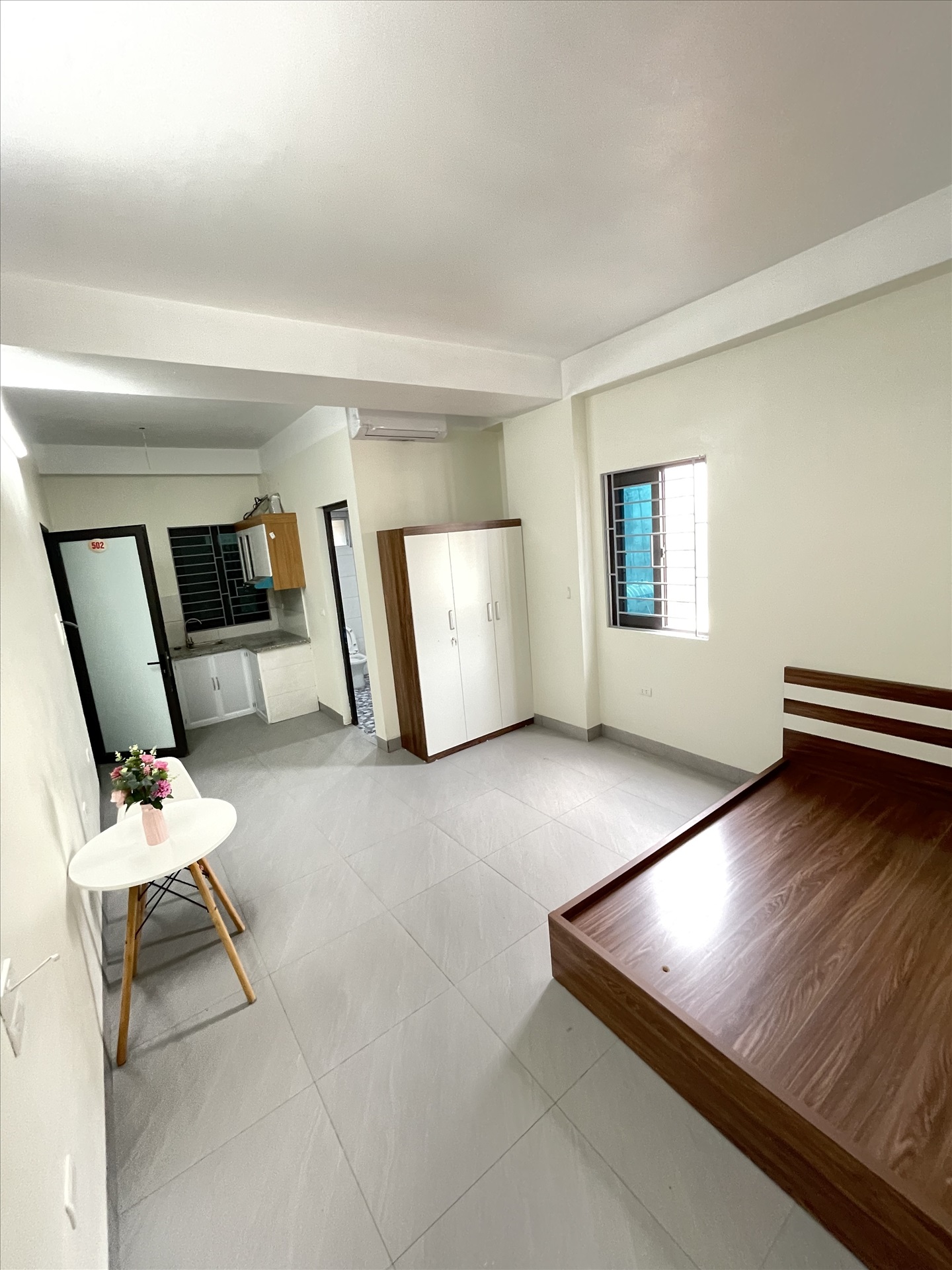 Phòng trọ Studio 35m2 tại VNFI House 2 Mỹ Đình - Nam Từ Liêm - Phòng khách