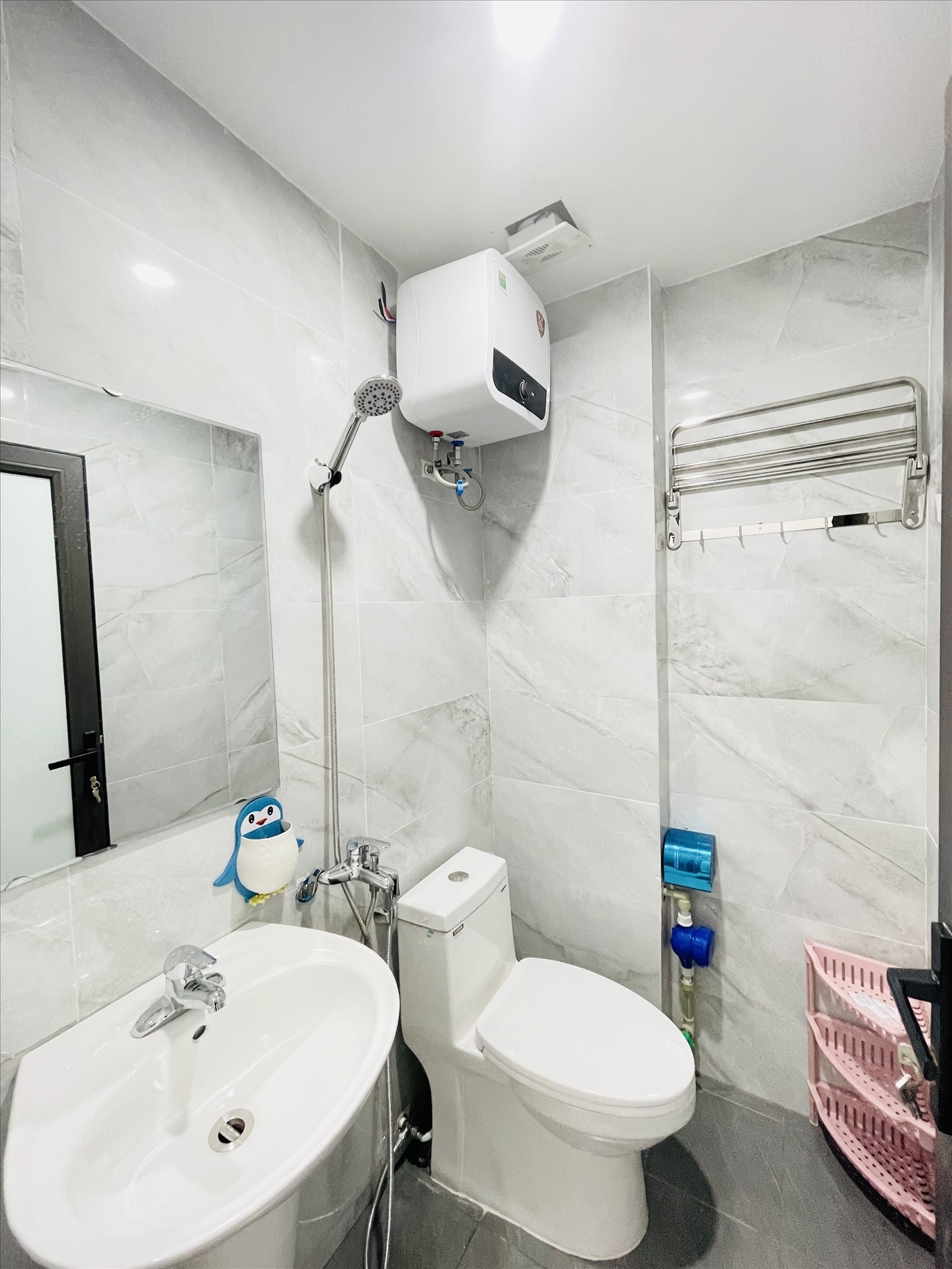 Phòng trọ Duplex 25m2 tại Friends Team Phương Liệt - Thanh Xuân - Phòng tắm