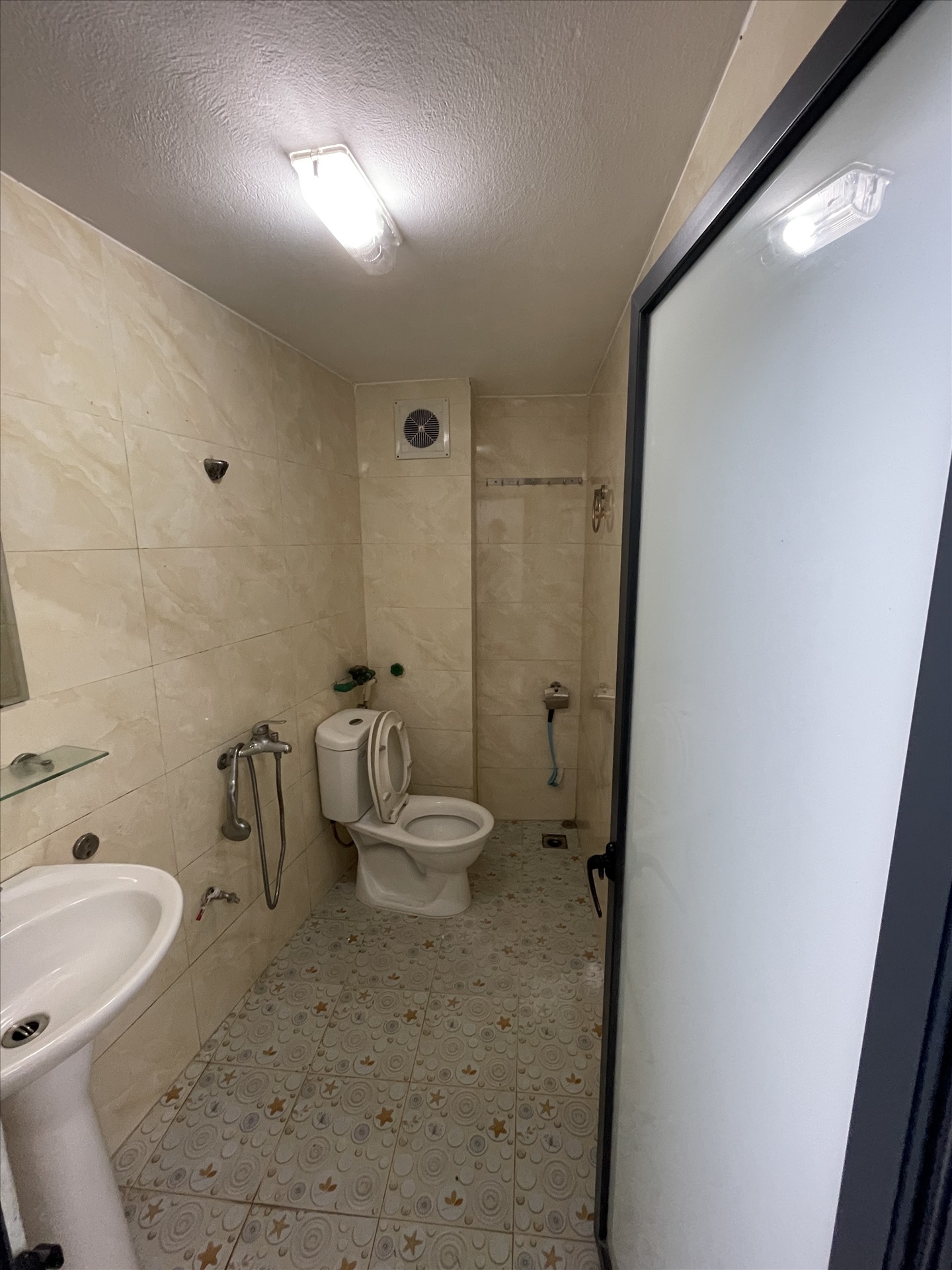 Phòng trọ Duplex 25m2 tại TL Home Mễ Trì Thượng - Nam Từ Liêm - Phòng tắm