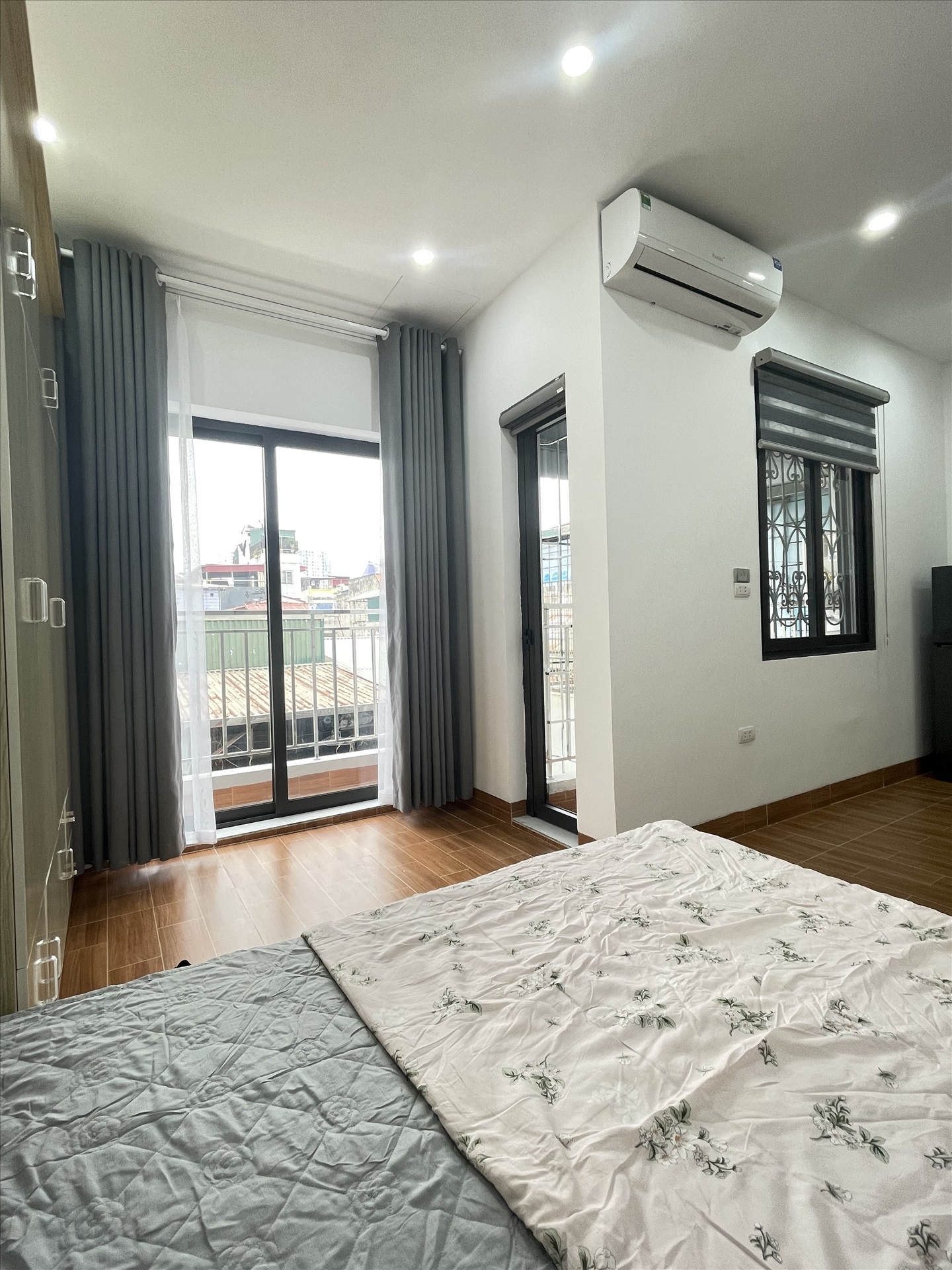 Phòng trọ Studio 35m2 tại Friends Team Thái Thịnh - Đống Đa - Ban công