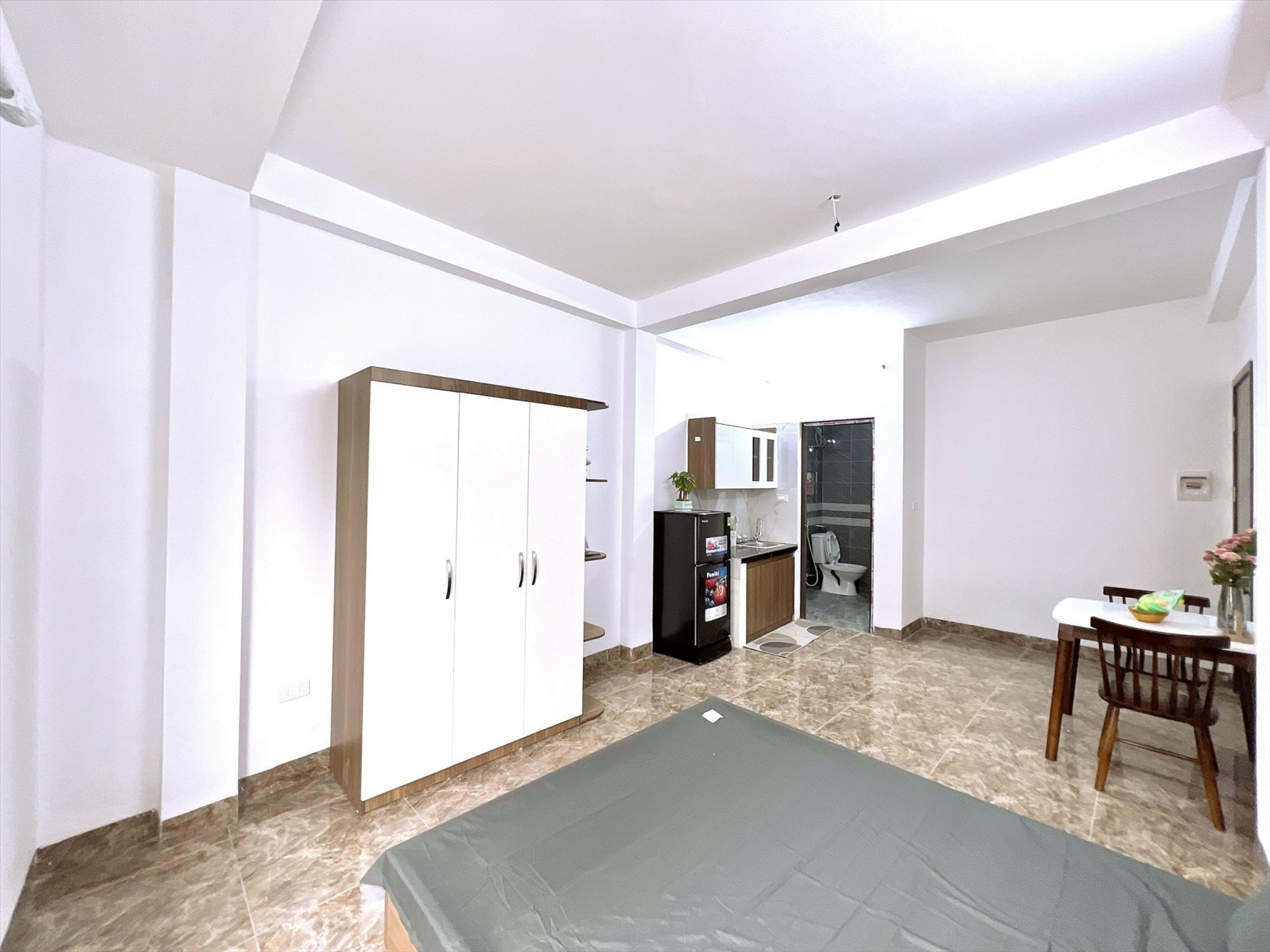 Phòng trọ Studio 28m2 tại QHOME Trung Kính - Cầu Giấy - Phòng ngủ