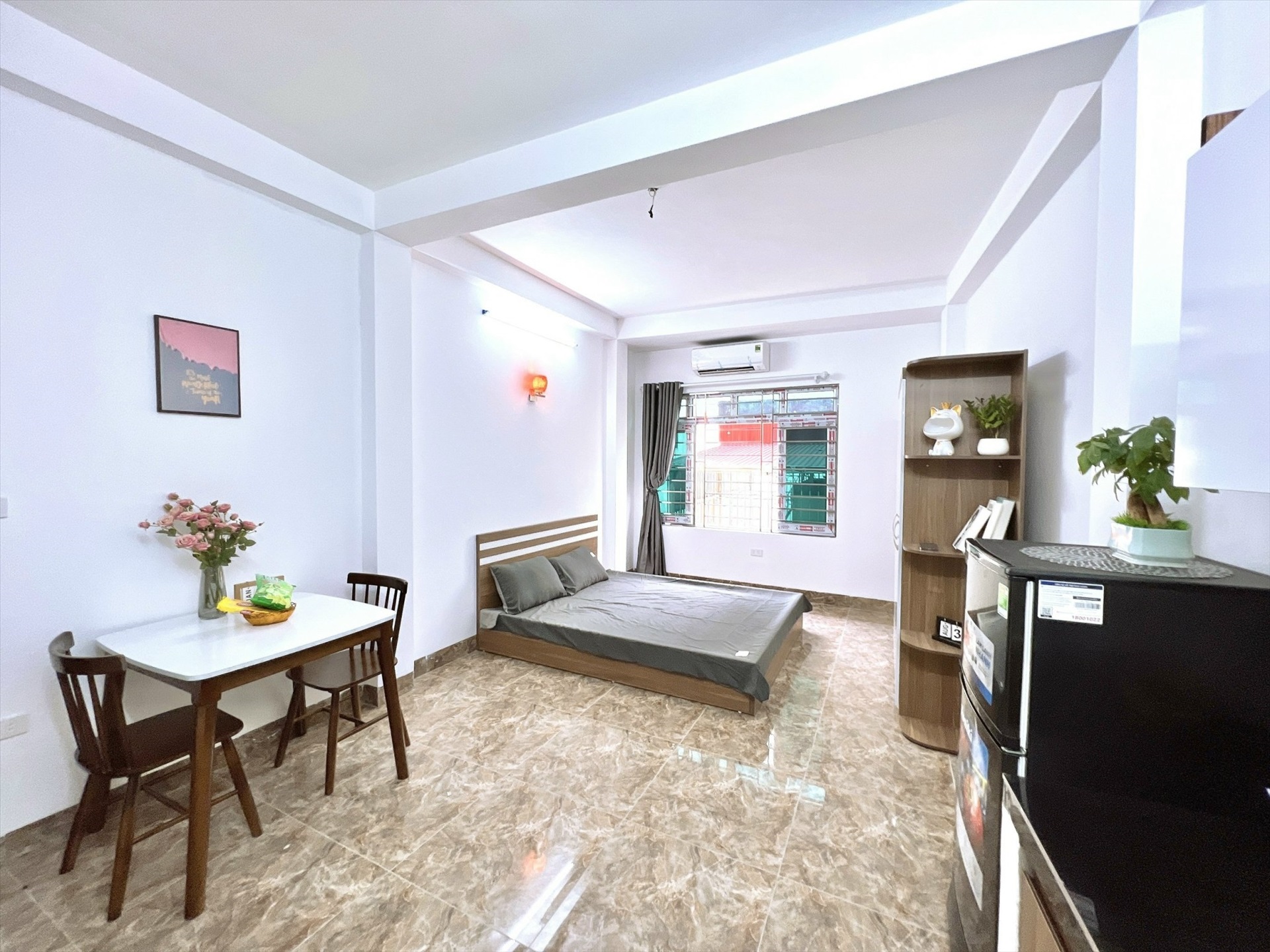 Phòng trọ Studio 28m2 tại QHOME Trung Kính - Cầu Giấy - Phòng ngủ