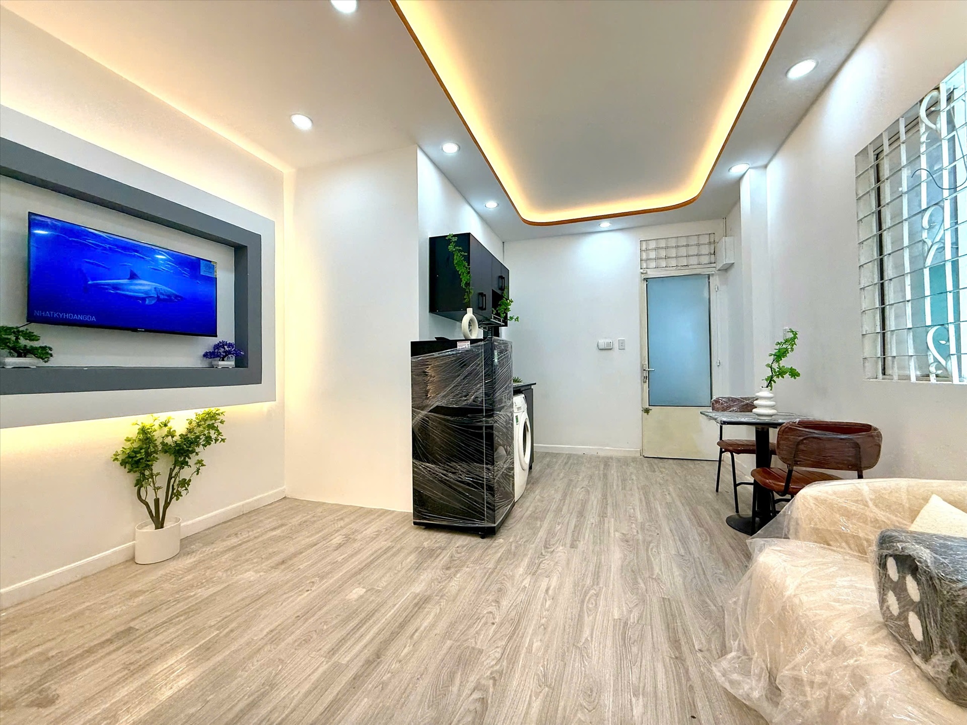 Phòng trọ AQ Home Lưu Nhân Chú - Tân Bình - Phòng (*)