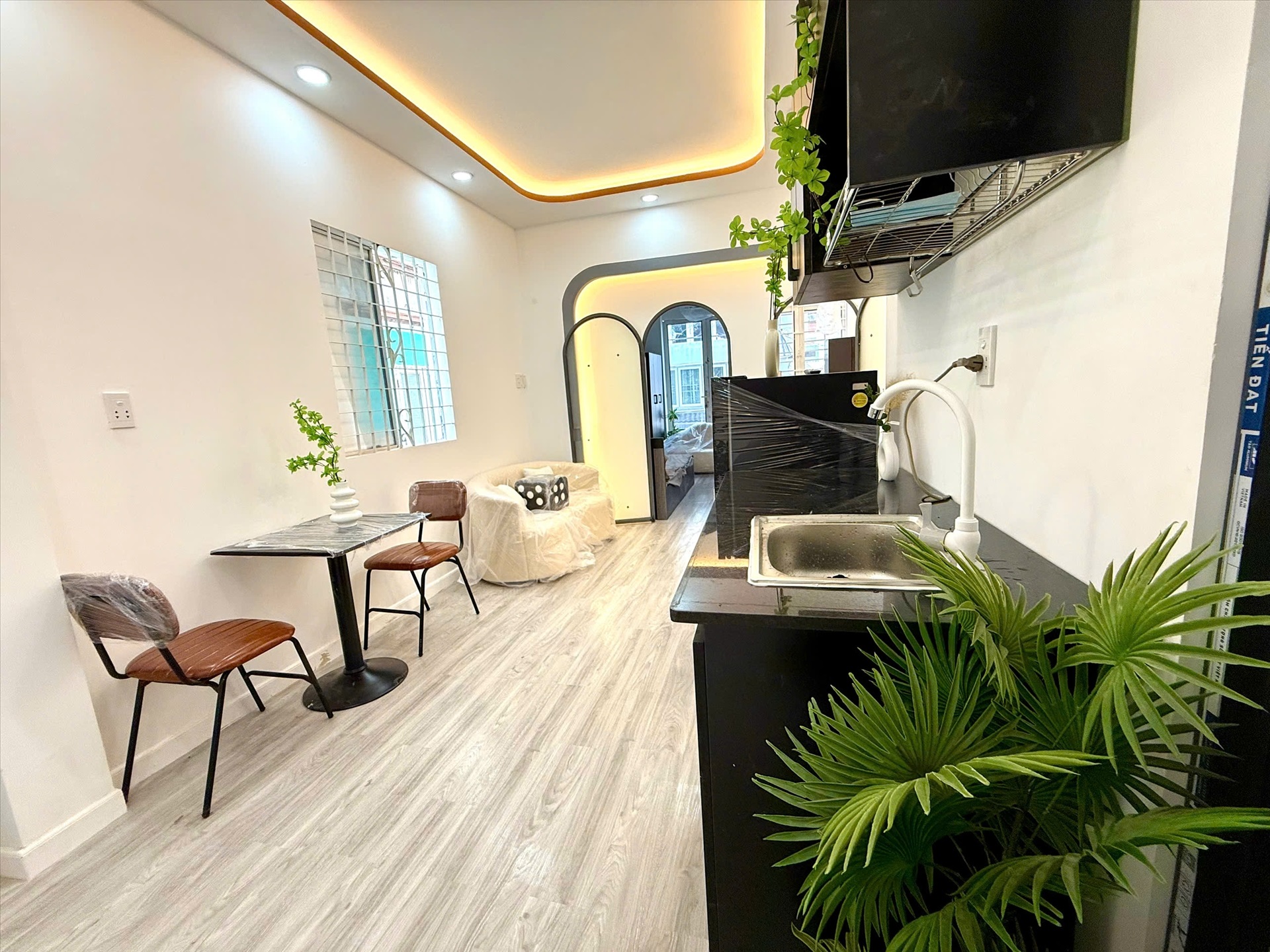Phòng trọ AQ Home Lưu Nhân Chú - Tân Bình - Phòng (*)